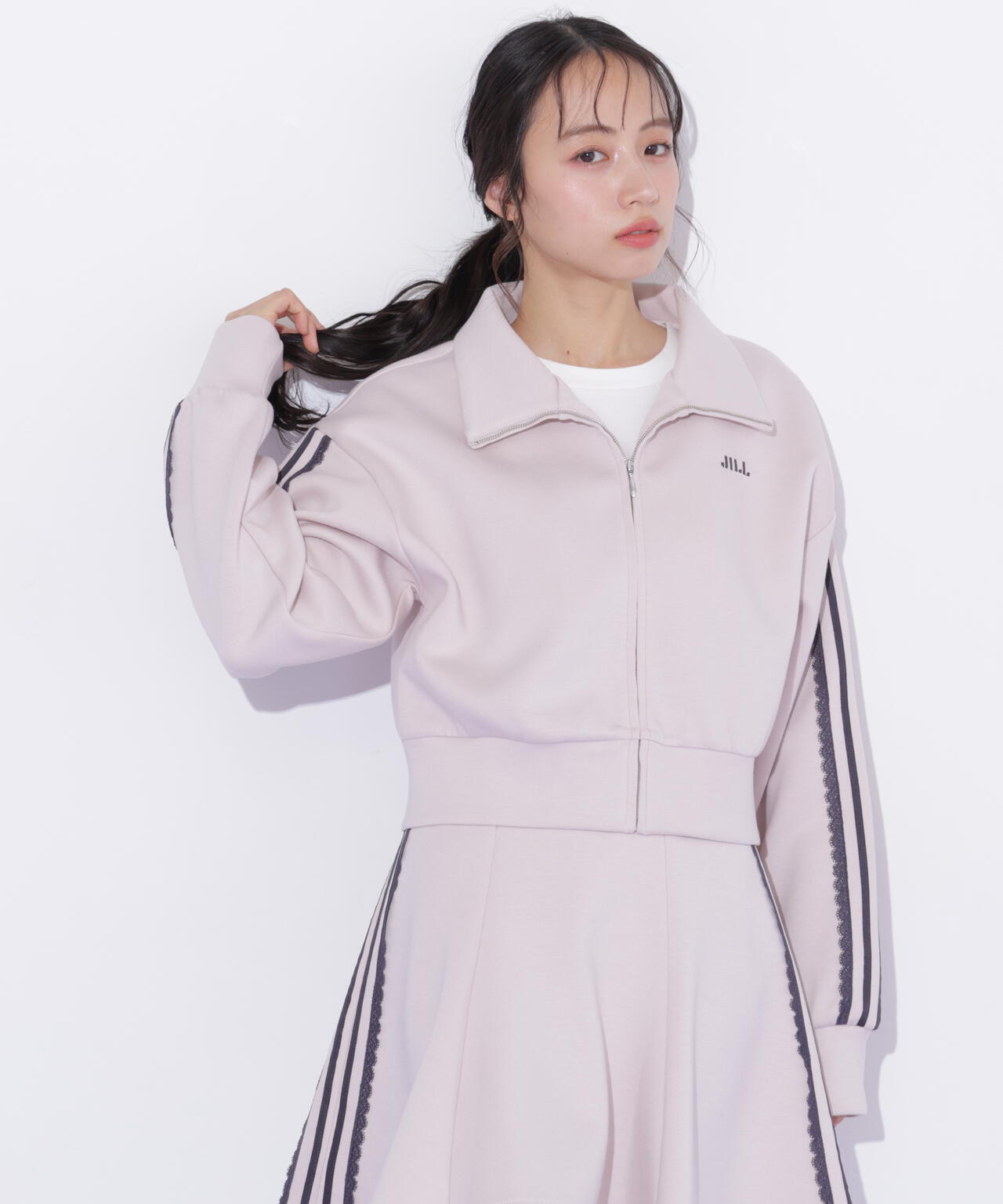 160cm 着用サイズ：FR