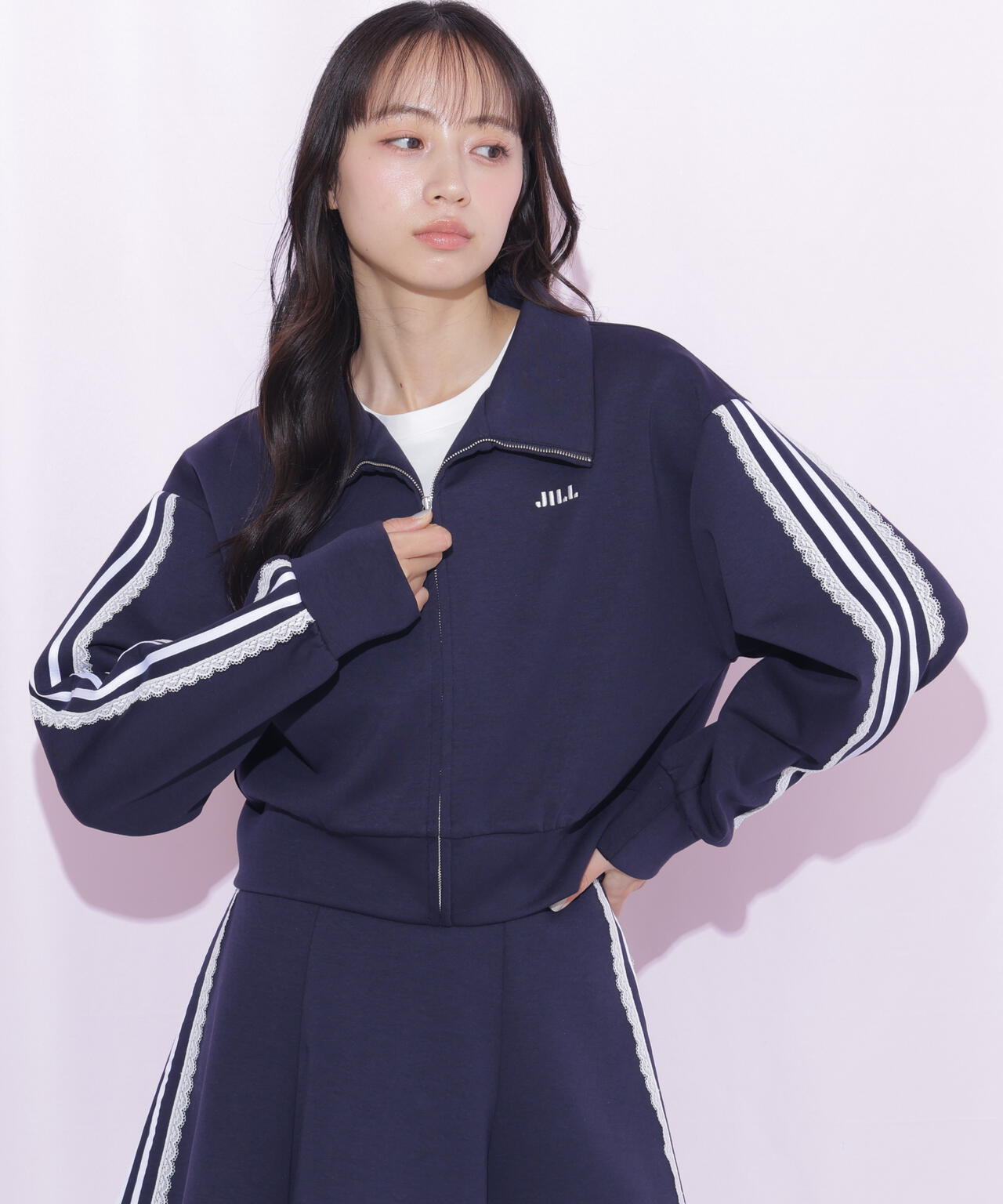 160cm 着用サイズ：FR