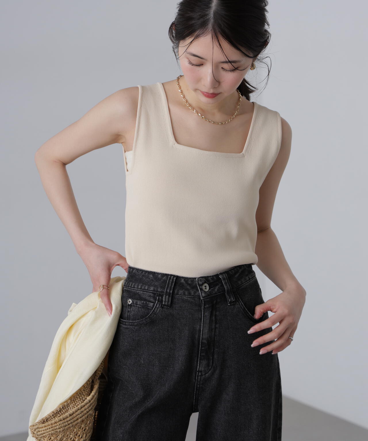 〈洗える〉マシンウォッシャブル総針スクエアネックタンクニット