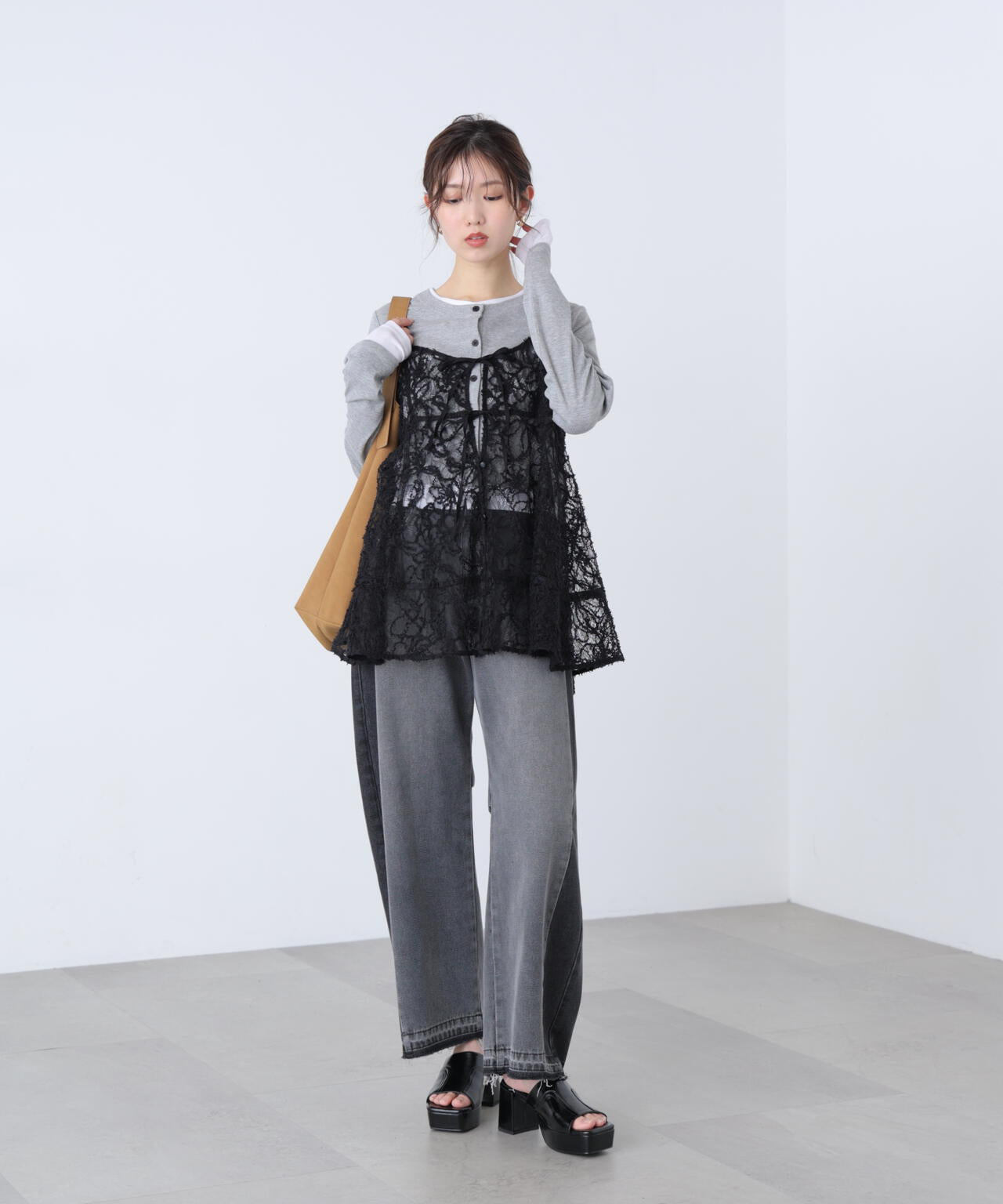 162cm 着用サイズ：FR