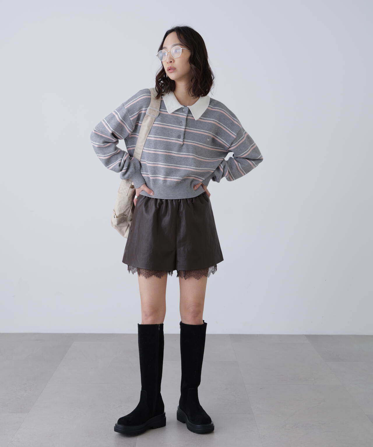 レースレイヤードエコレザーショートパンツ