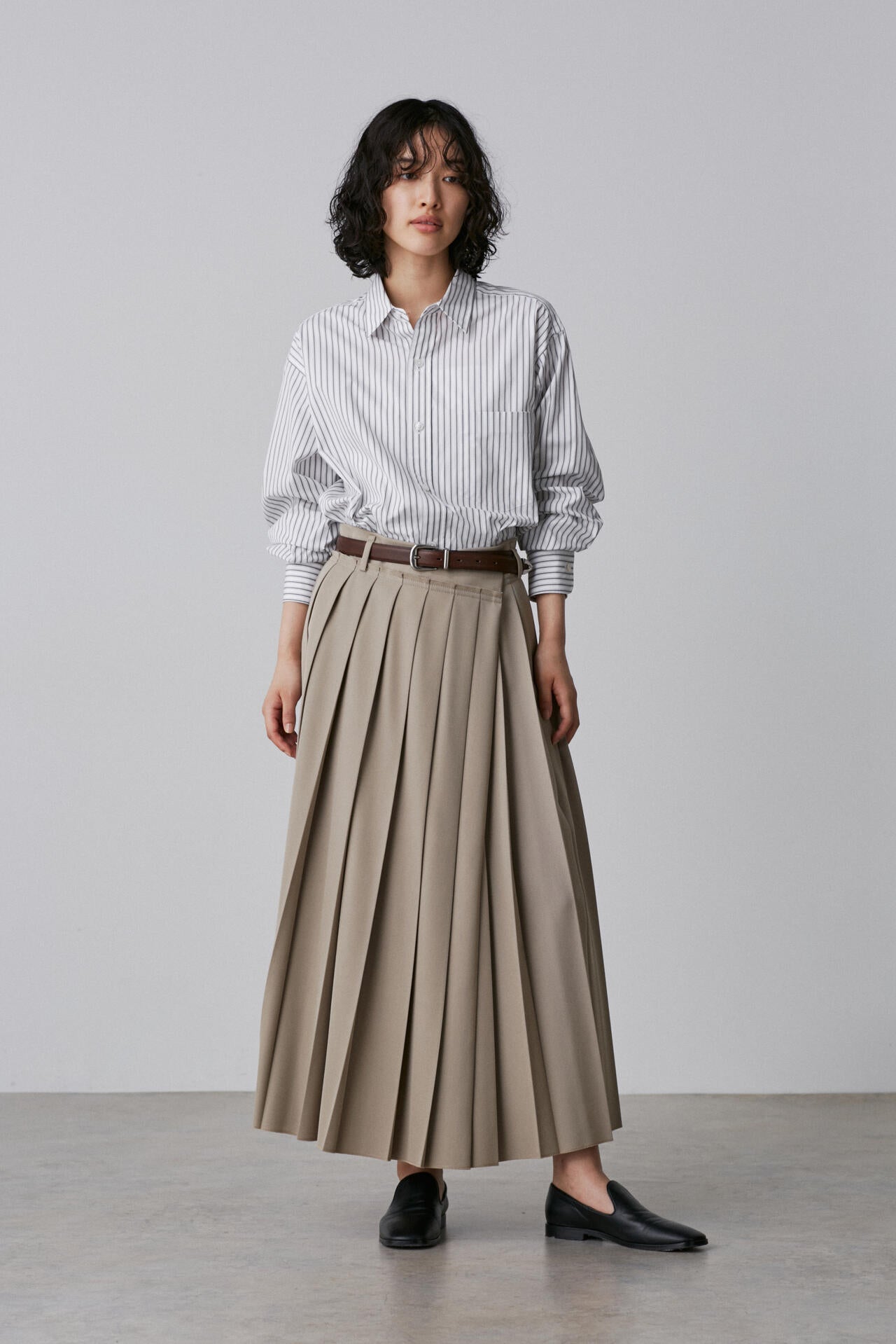 YLEVE / WOOL SURGE PLEATED  SKIRT