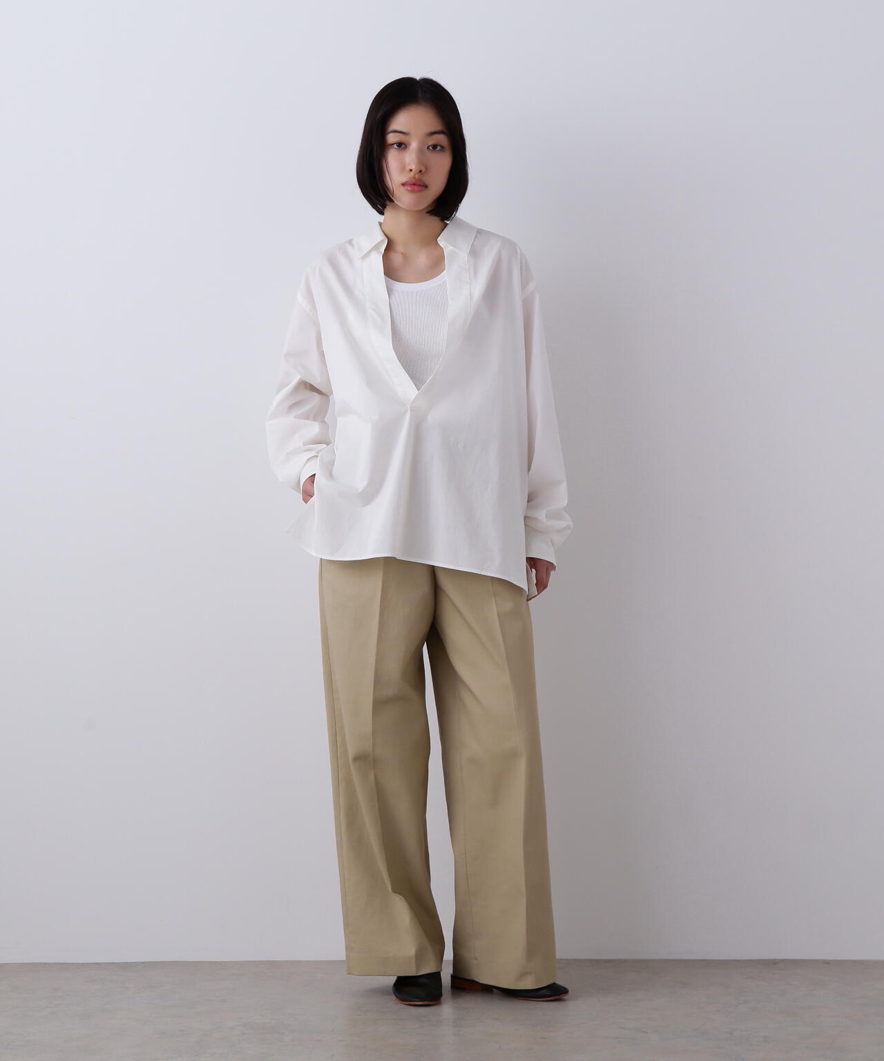 YLEVE / FINX COTTON CHINO TROUSERS