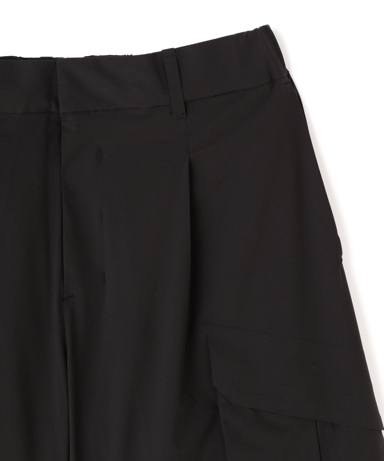 DESCENTE / AIRFLOW BIG CARGO SHORTS