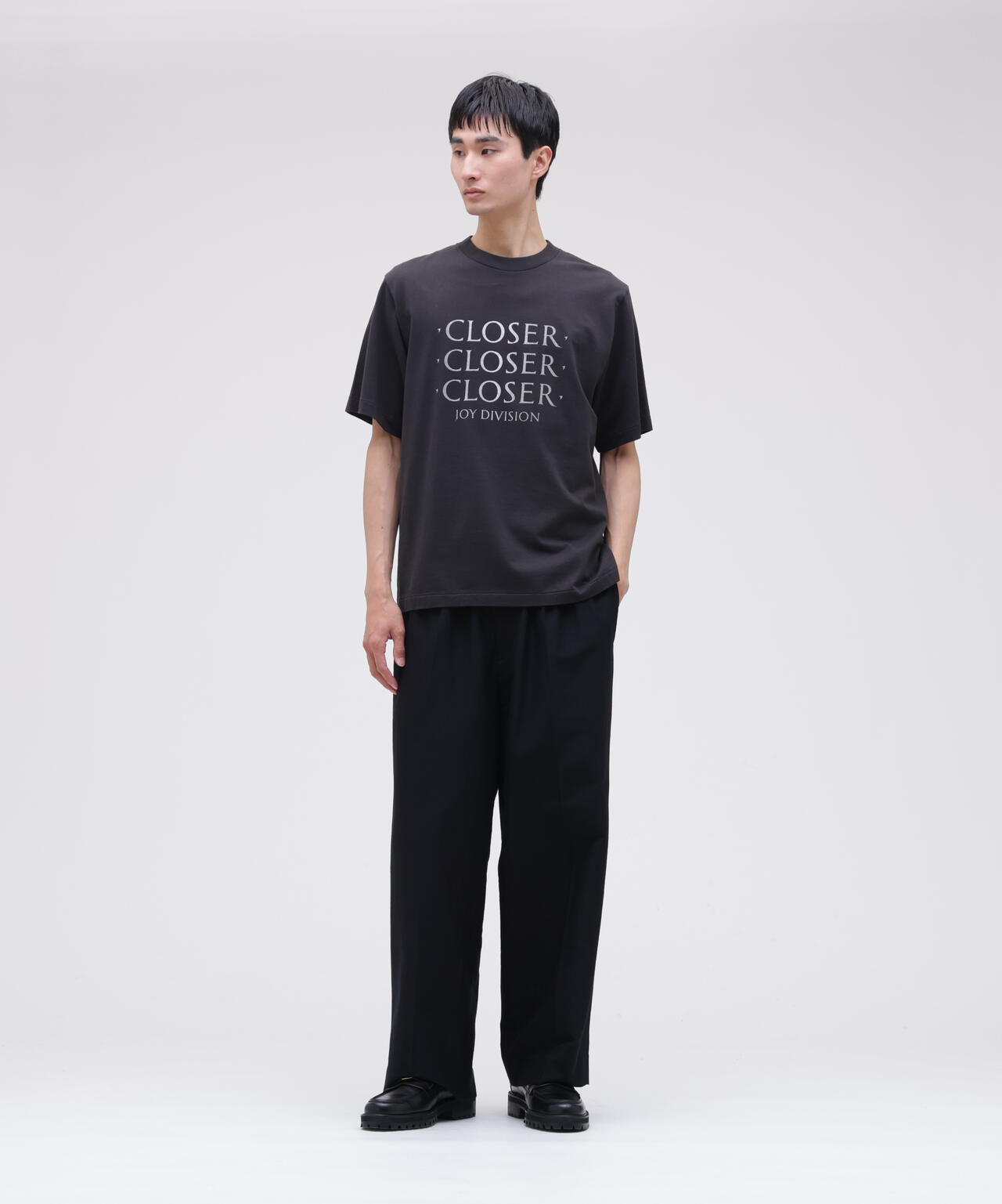 blurhmsROOTSTOCK / JD CLOSER CLOSER CLOSER STANDARD