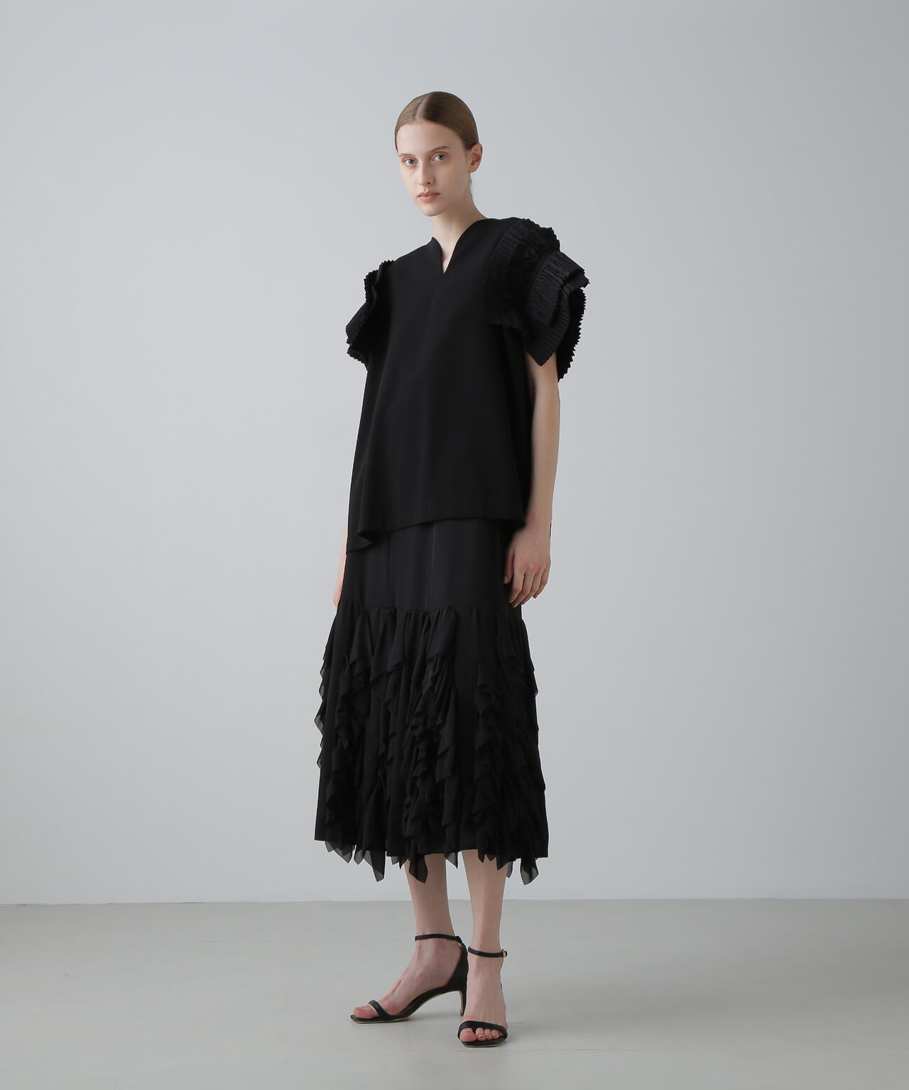 ＜BLACK LABEL＞クレストプリーツブラウス