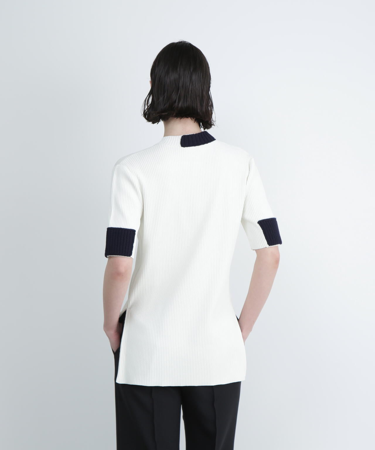 ＜UNiPH＞クリアコンパクトニット