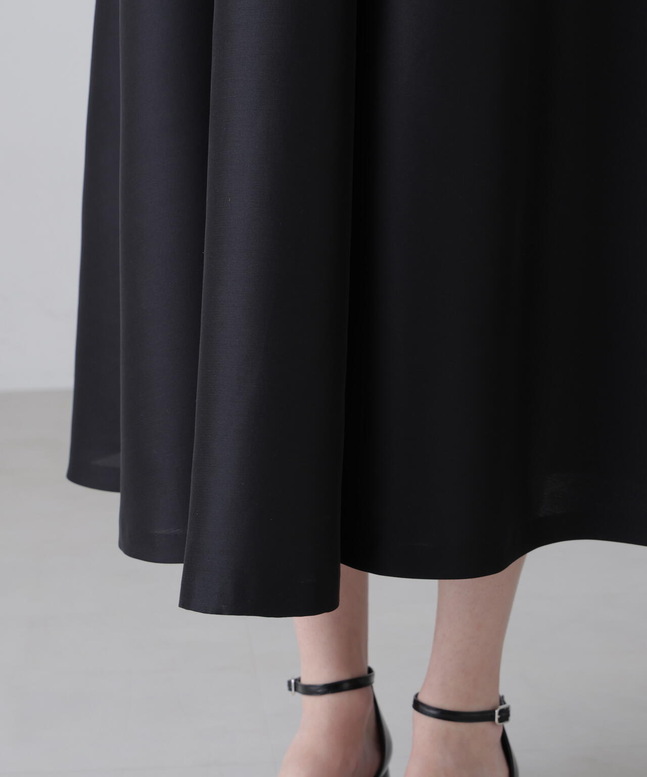 ＜BLACK LABEL＞シルクダブルクロスワンピース