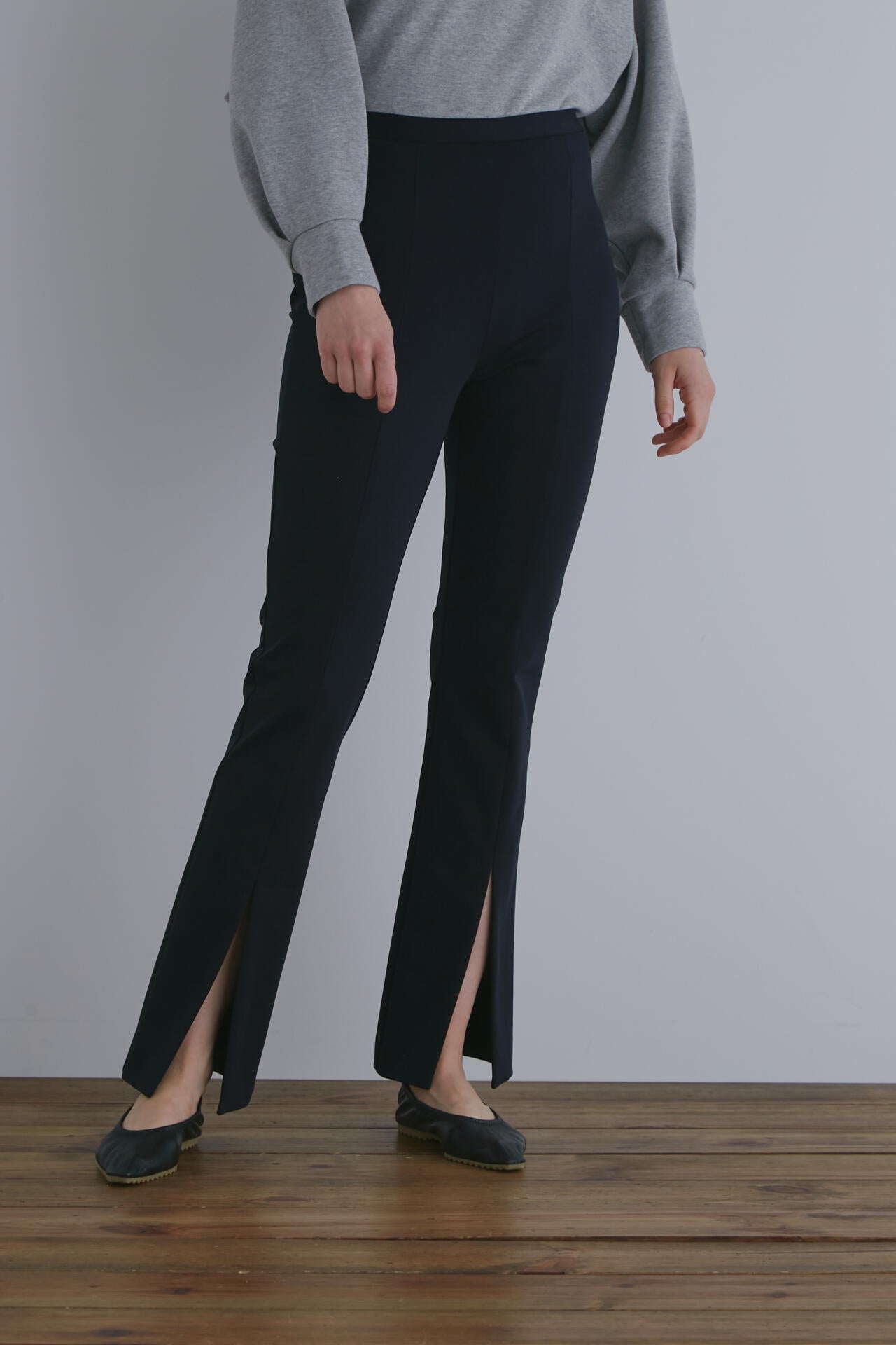 【EC限定】ハイストレッチフロントスリットパンツ（＋5cm丈）