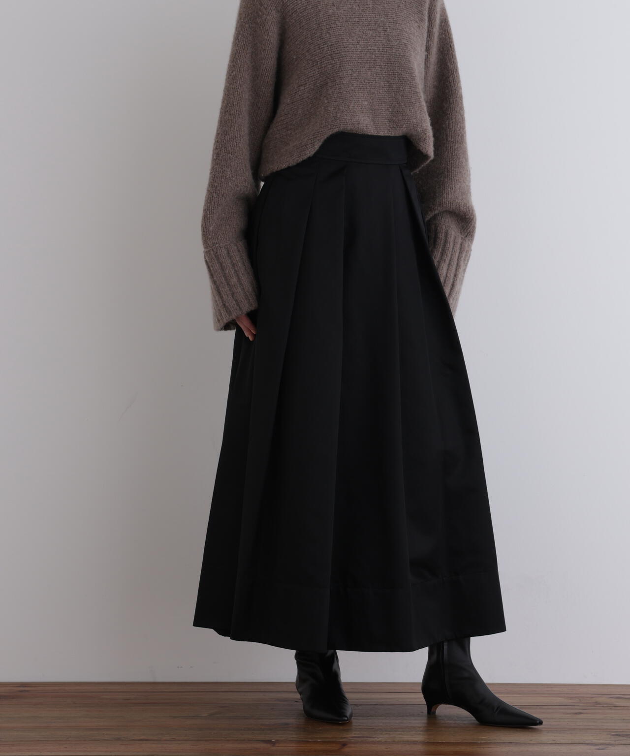 ボンバーナイロンタックスカート