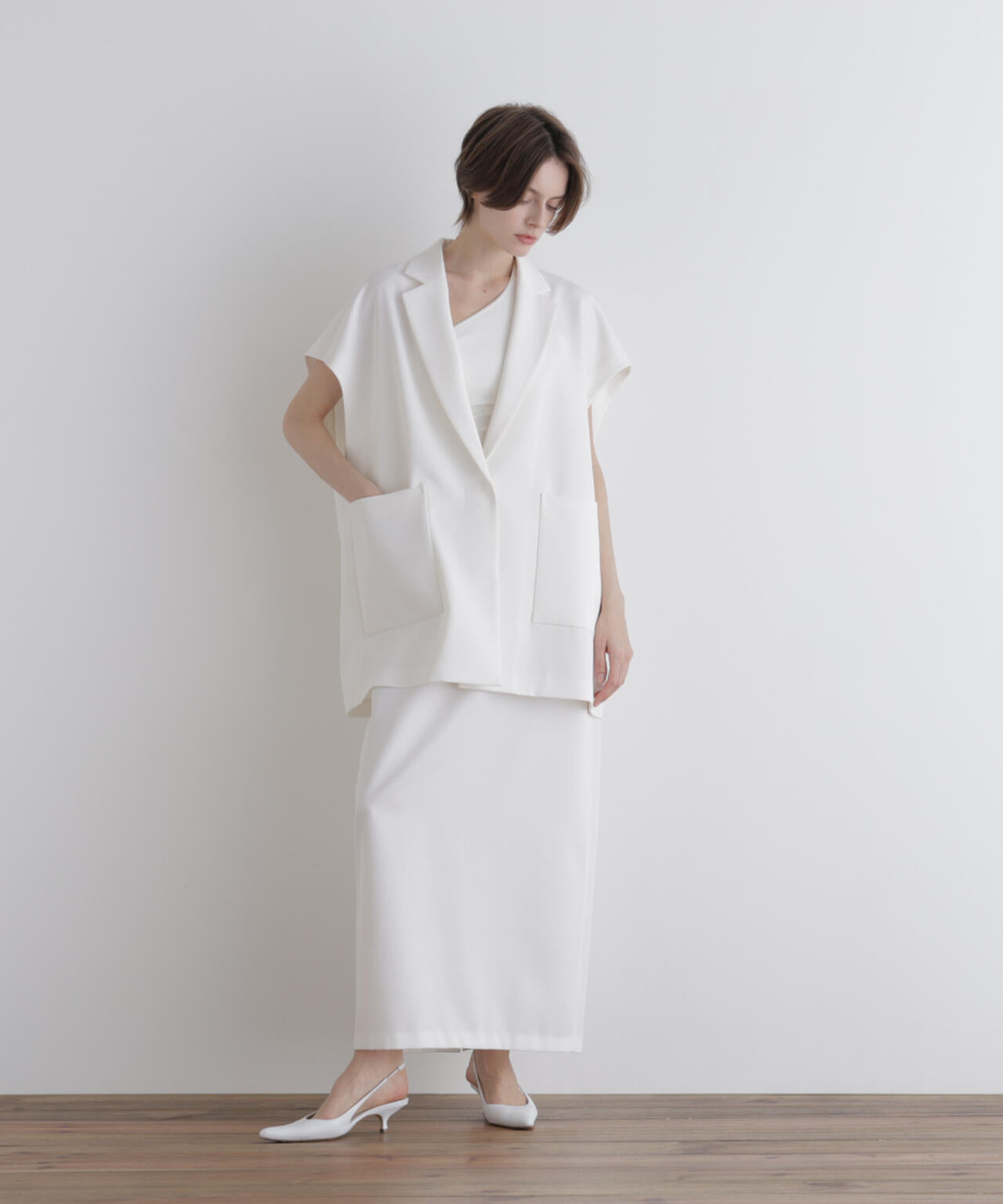 175cm B:80 W:60 H:89 着用サイズ：F