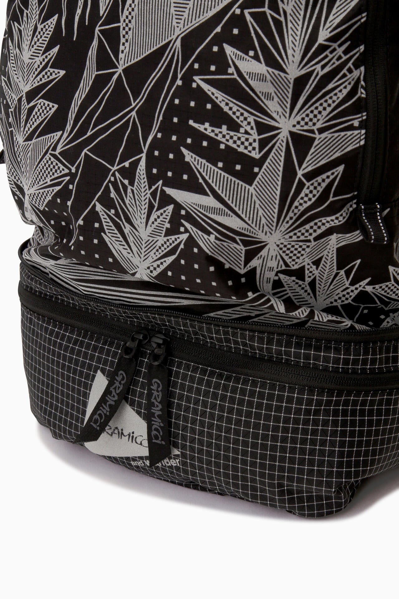 GRAMICCI × and wander 2way ripstop bag