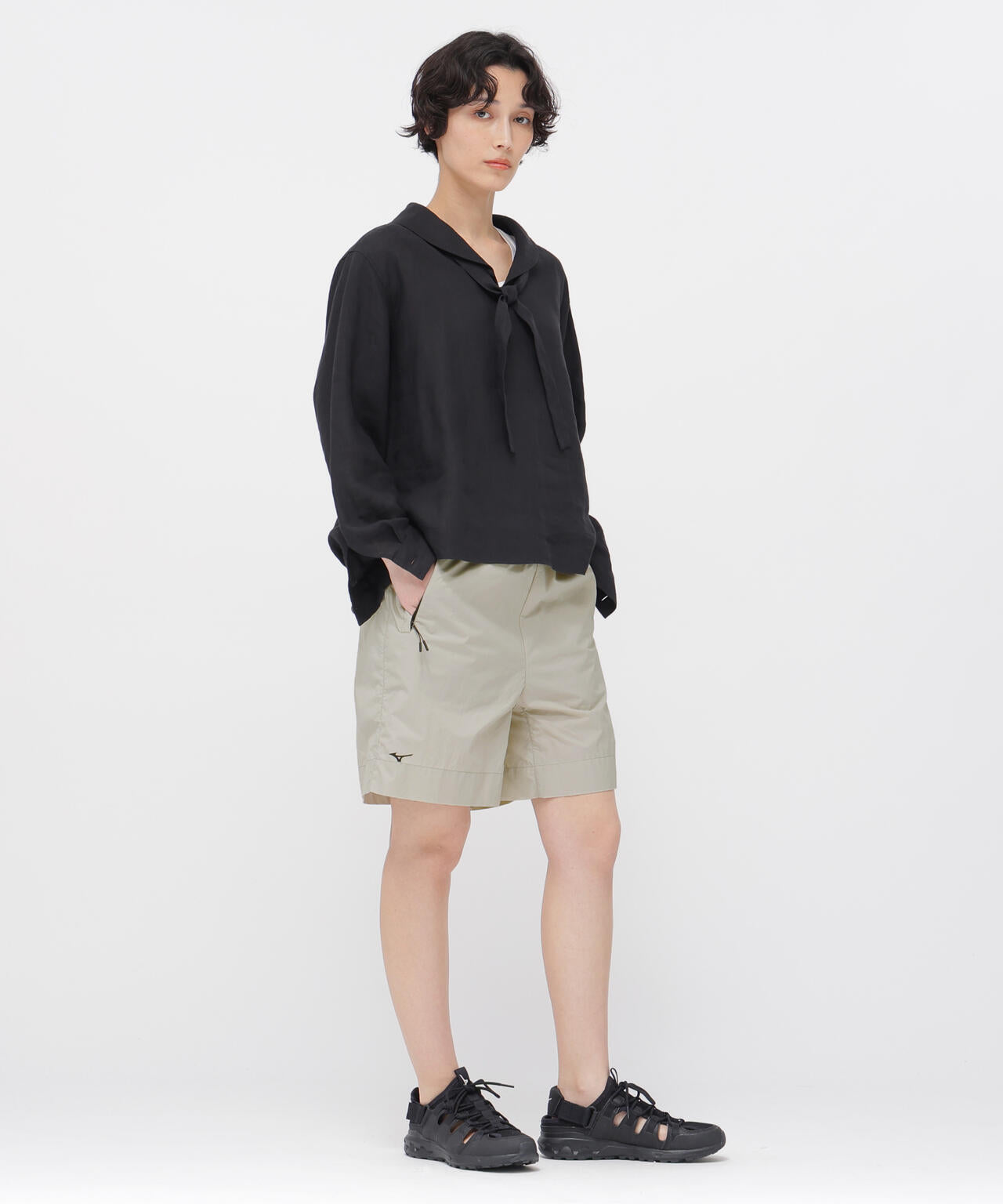 WATER REPELLENT LIGHTWEIGHT NYLON POPLIN TROUSERS