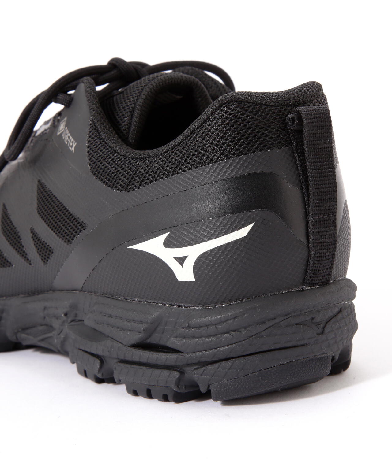 V2 Gore-Tex HIKING SHOES