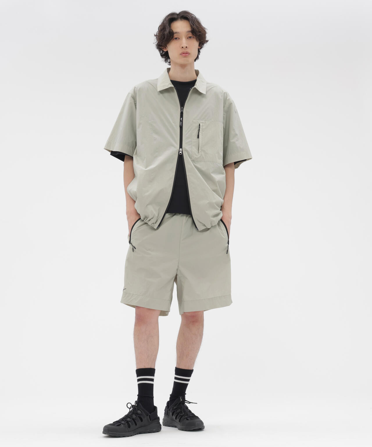 WATER REPELLENT LIGHTWEIGHT NYLON POPLIN SHIRT