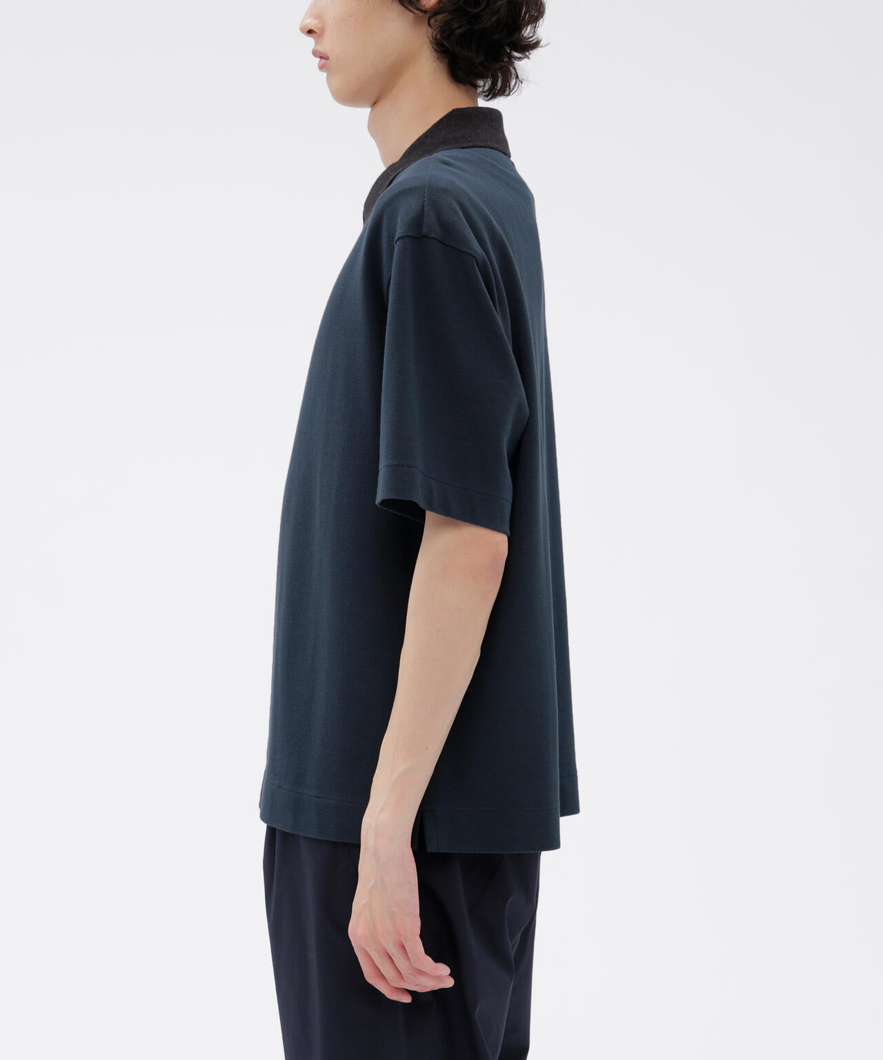 身長185cm 　B84 W66cm H91cm 着用サイズ：L