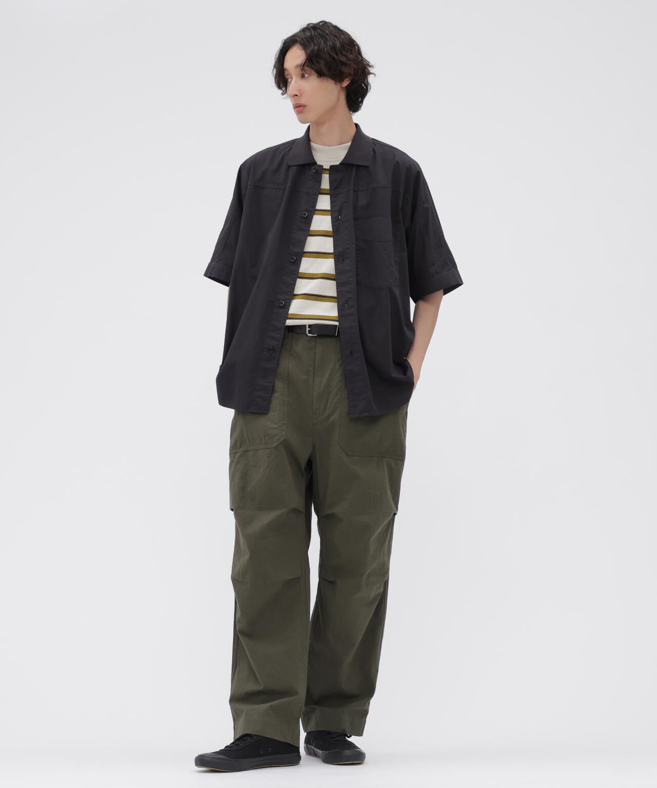 身長185cm 　B84 W66cm H91cm 着用サイズ：L