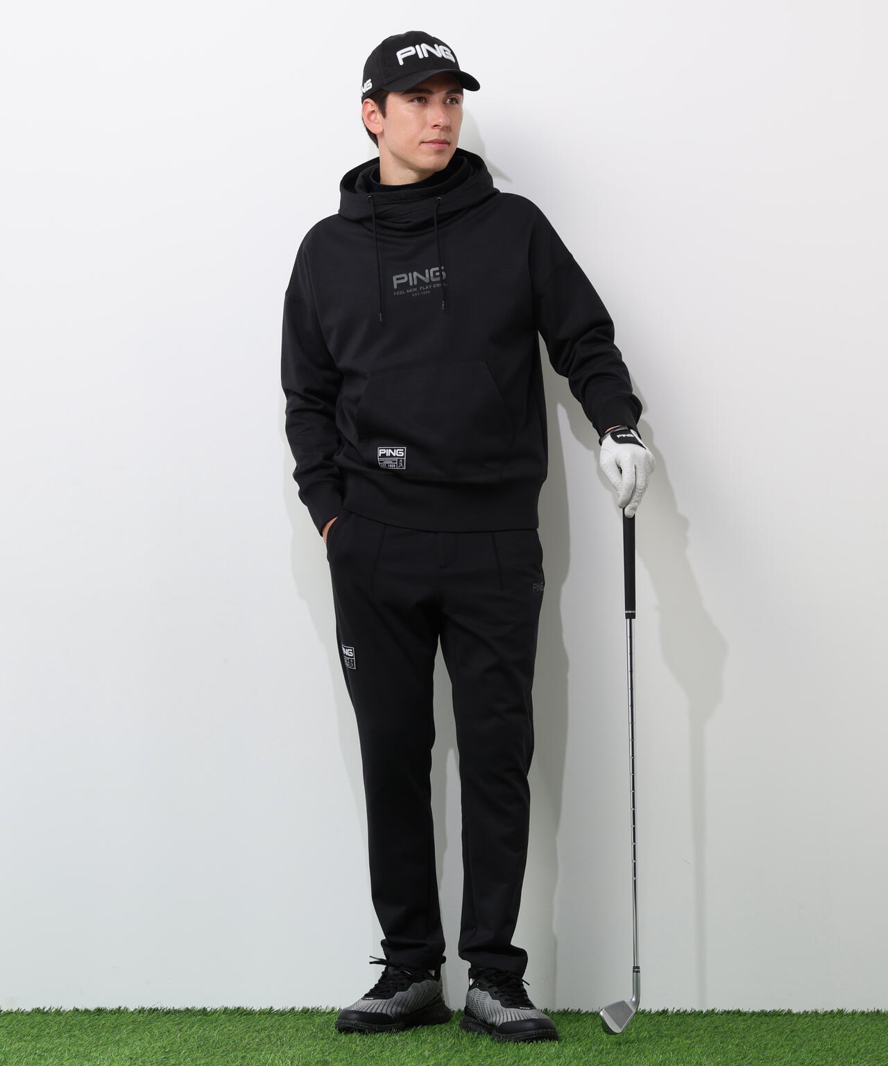 【PING APPAREL】全方向ストレッチ 接結裏メッシュスウェットフーディプルオーバー ＜GOLD＞ (MENS)