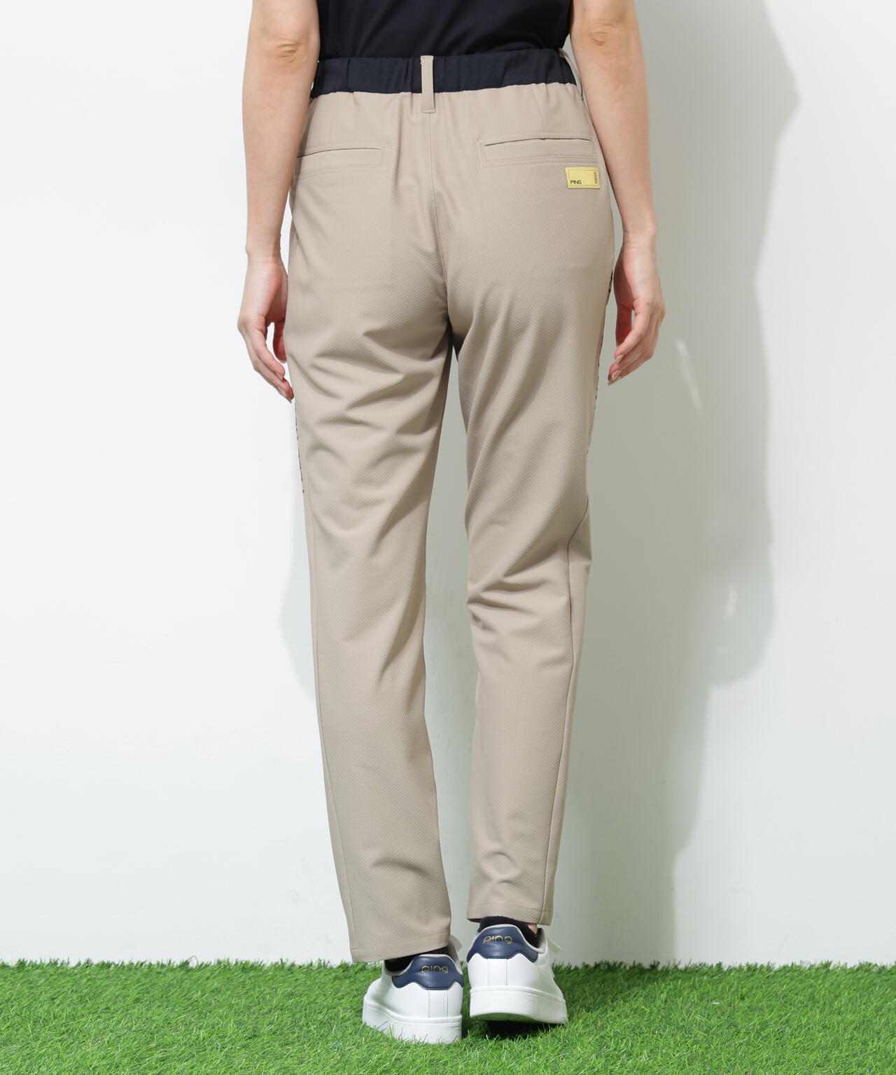 【PING APPAREL】全方向ストレッチドビーテーパードパンツ ＜GOLD＞ (LADIES)