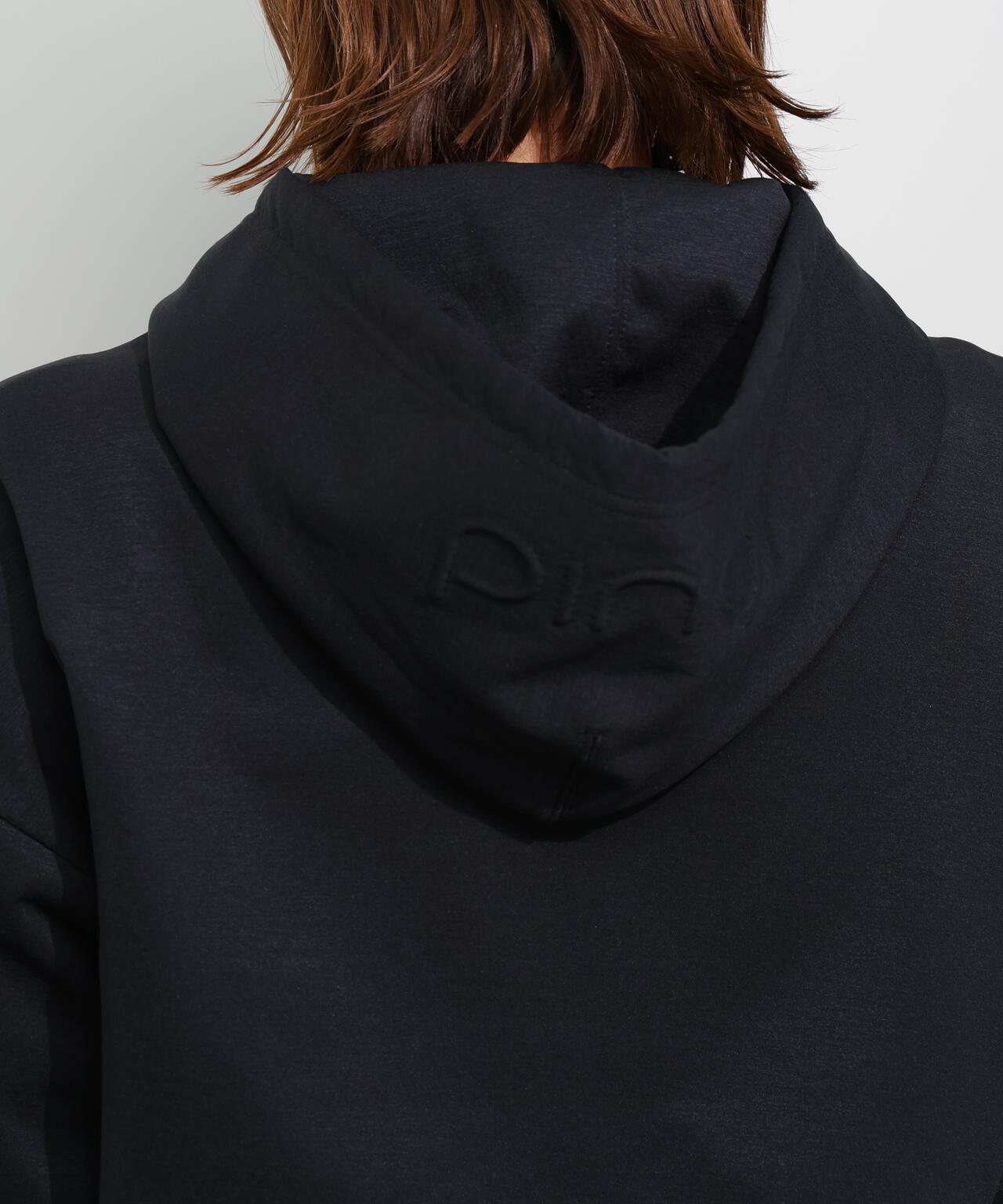 【PING APPAREL】エンボスロゴスウェットフーディプルオーバー ＜GOLD＞ (LADIES)