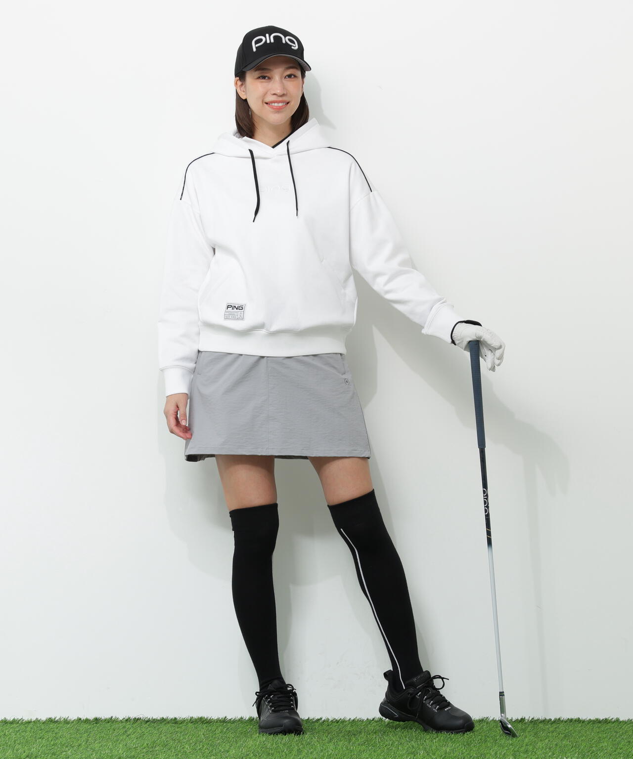 【PING APPAREL】エンボスロゴスウェットフーディプルオーバー ＜GOLD＞ (LADIES)
