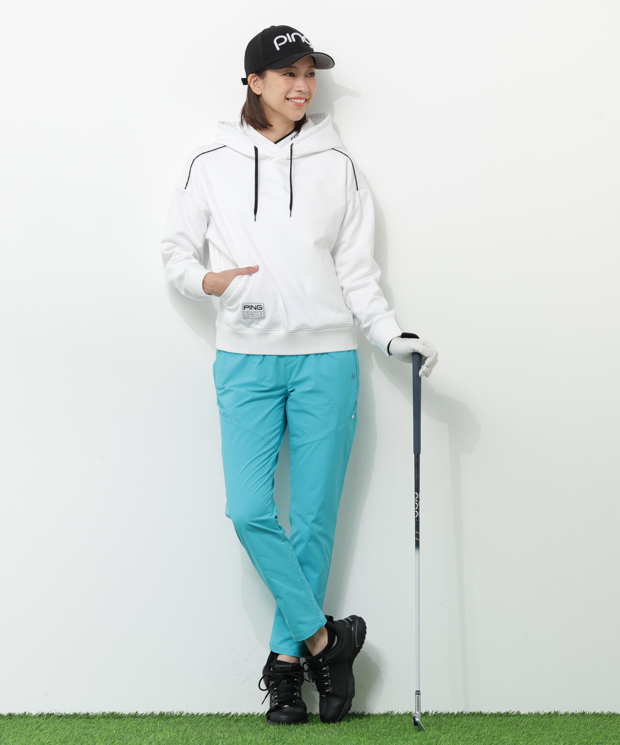 【PING APPAREL】エンボスロゴスウェットフーディプルオーバー ＜GOLD＞ (LADIES)