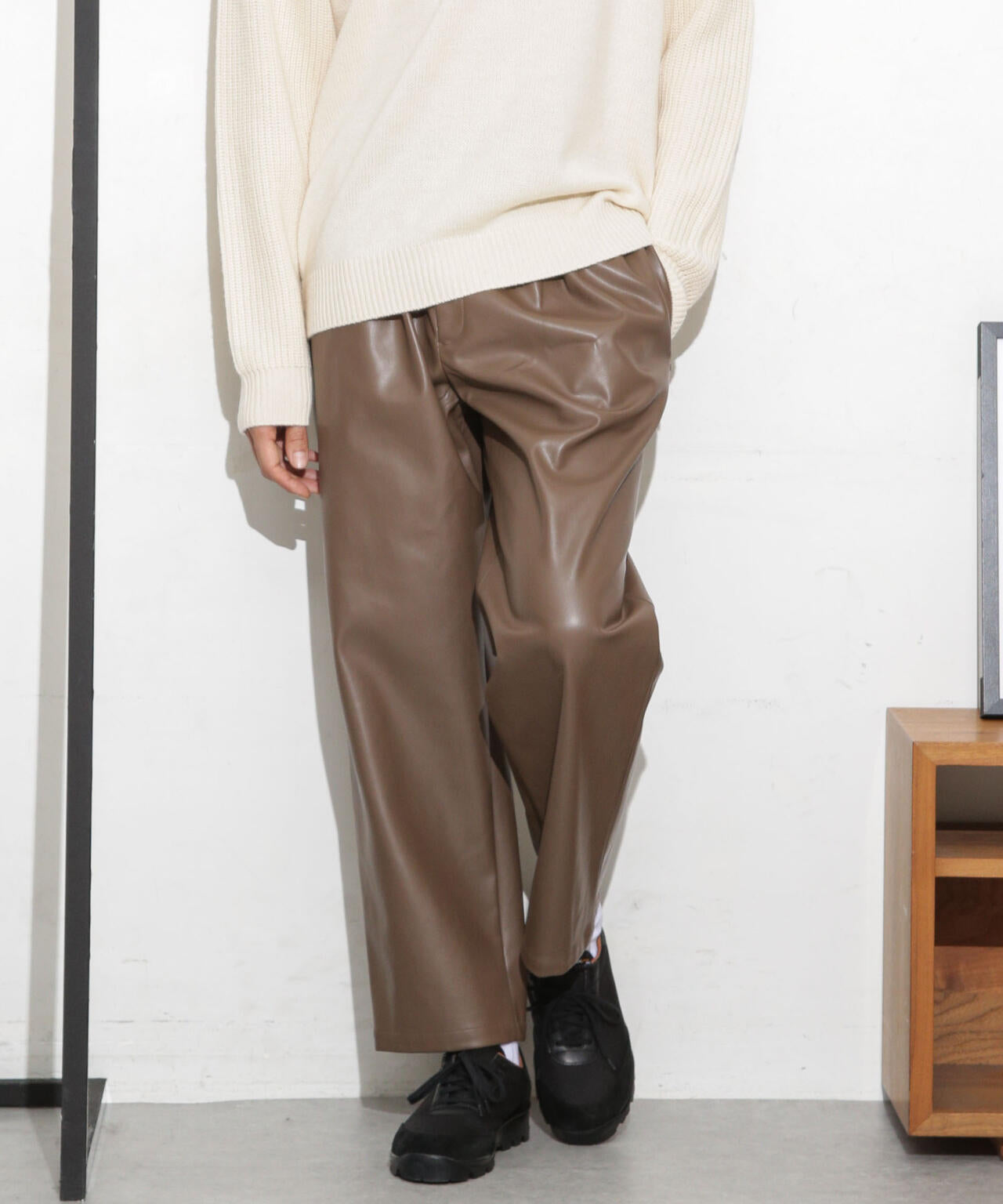 フェイクレザートラックパンツ(セットアップ可)