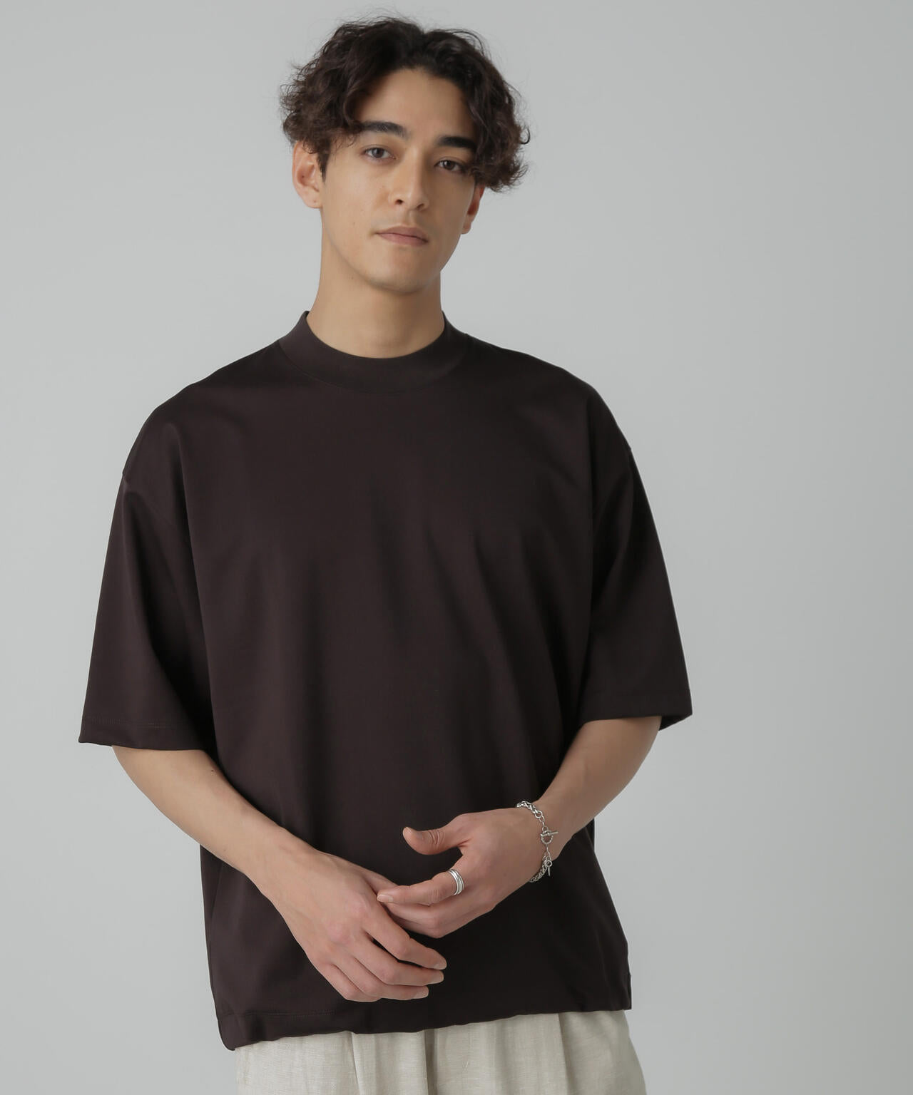 シルケットポンチワイドモックネックTシャツ
