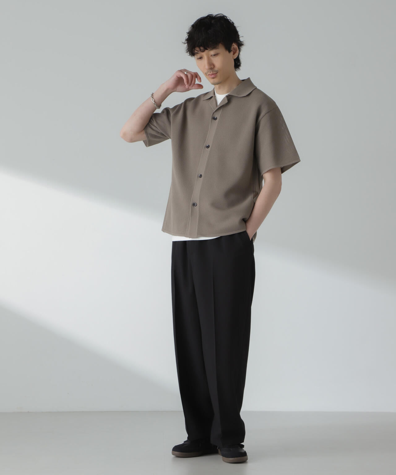 「大人のワイドパンツ」ハイツイストワイドスラックス