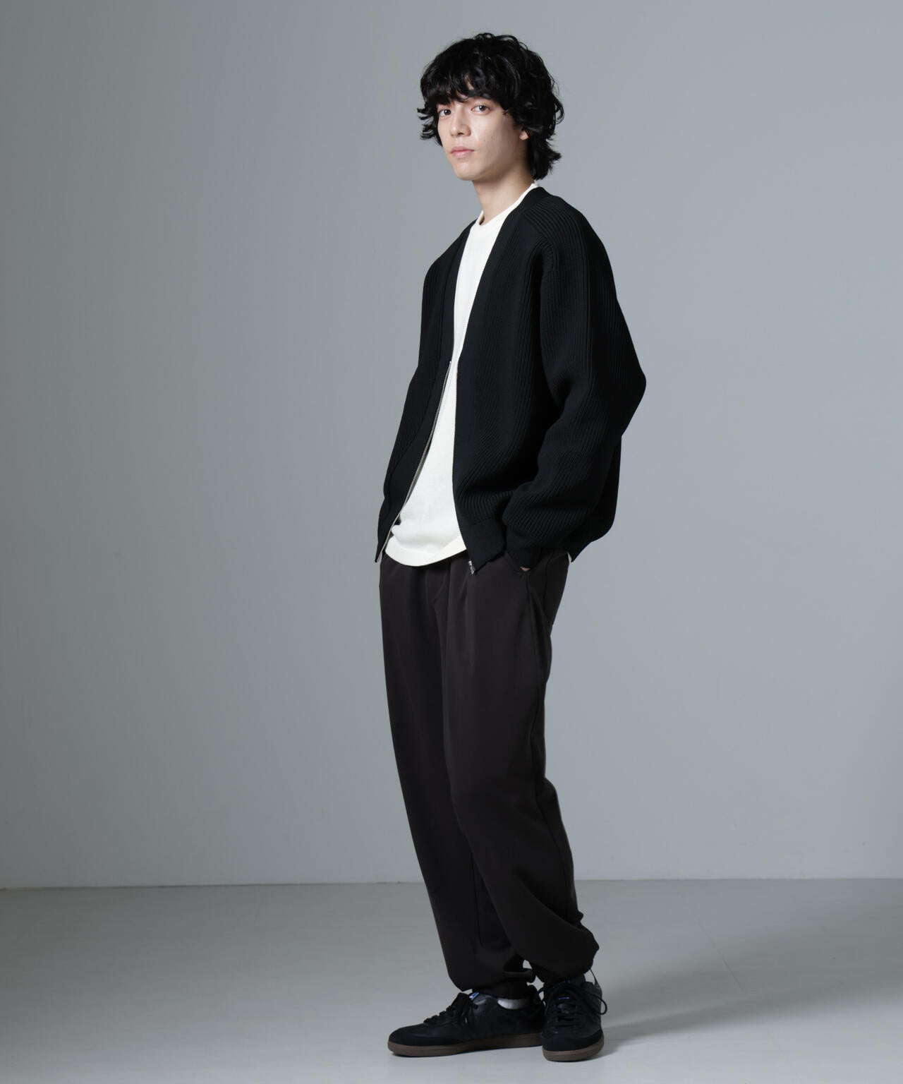 スポンディッシュZIPカーディガン