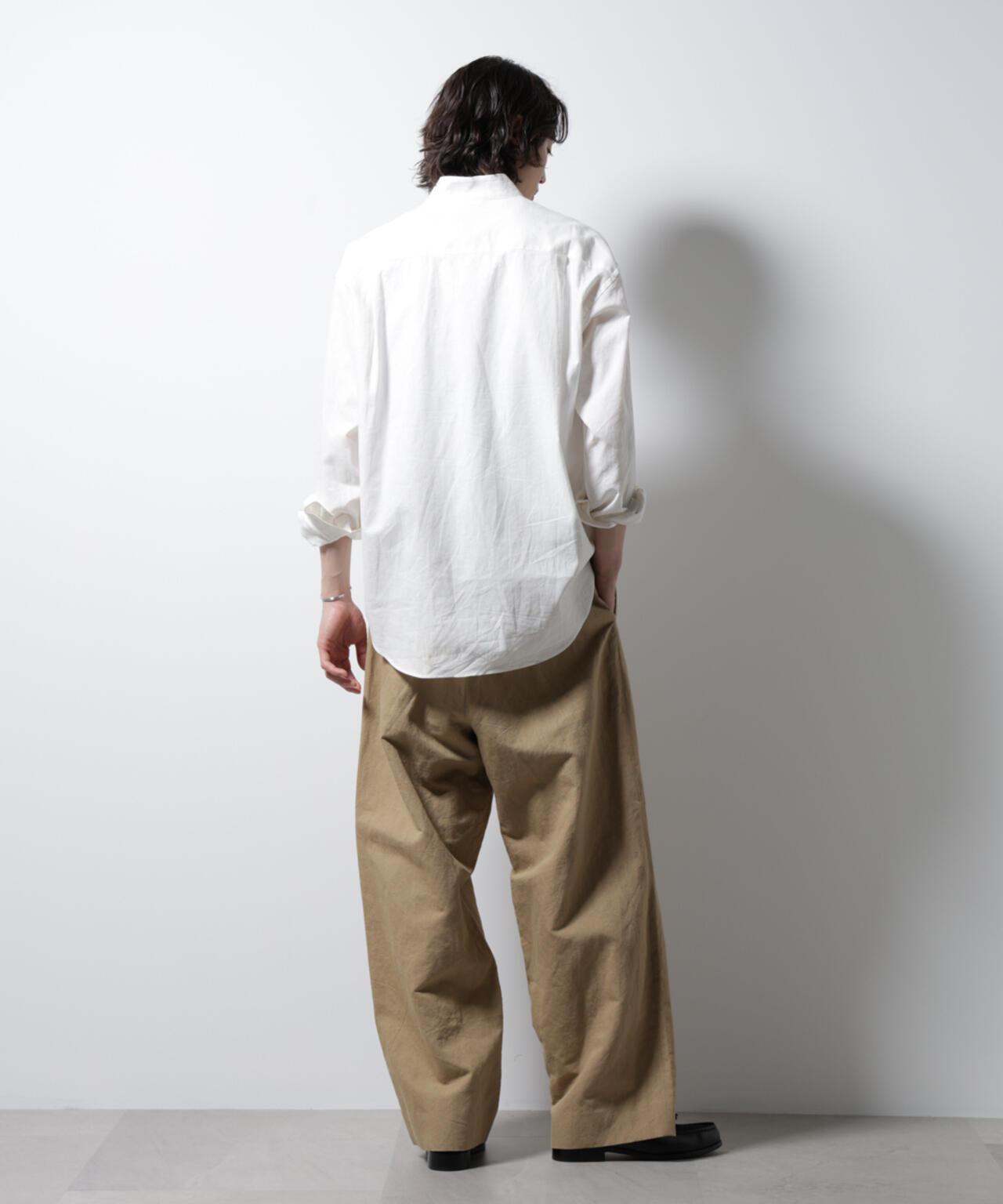 「BELGIUM LINEN FABRICS」リネンコットンスタンドカラーシャツ