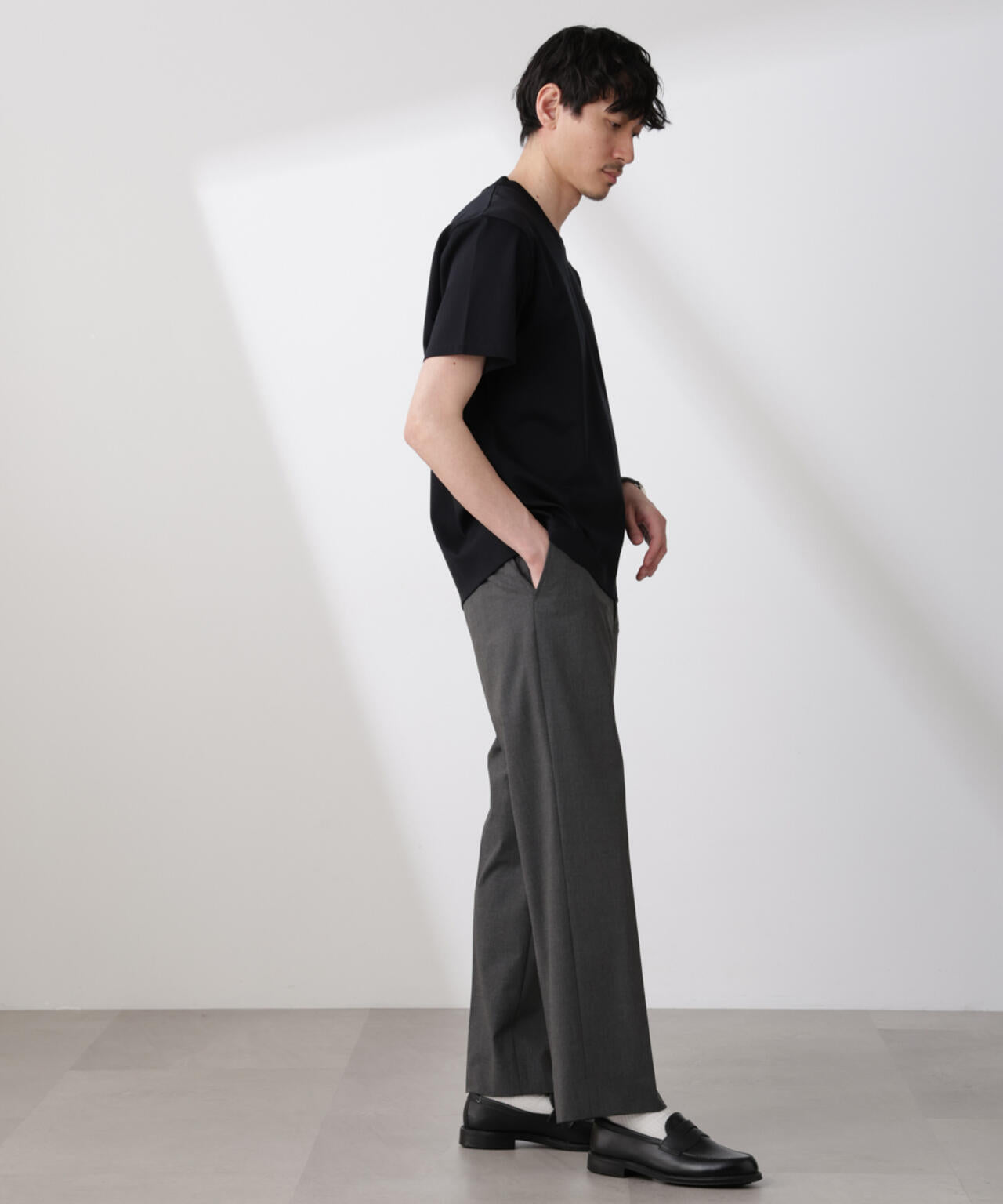 ｢N TROUSERS BASIC｣トロピカルストレッチストレートパンツ（セットアップ可）