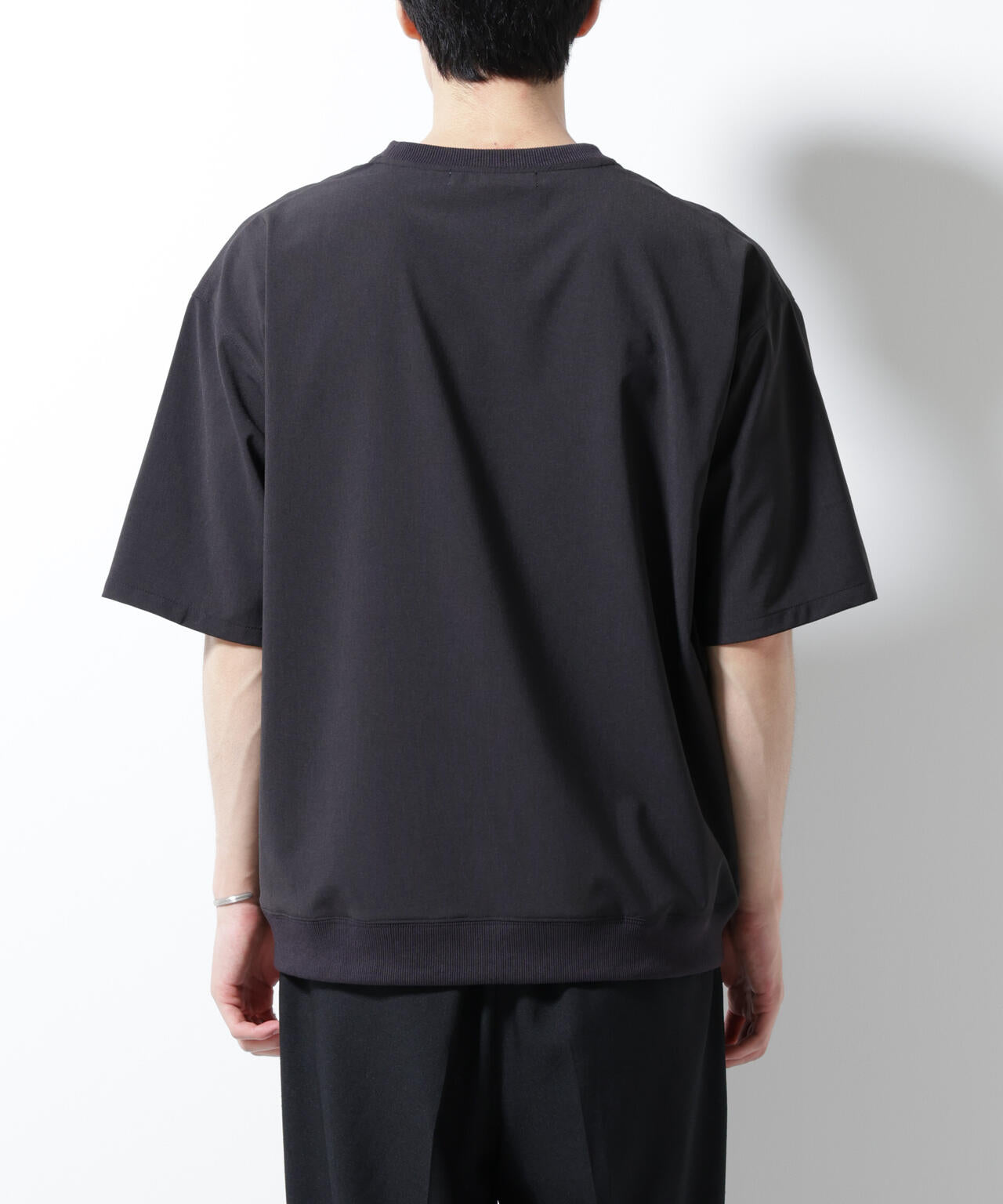 エアリーストレッチ布帛Tシャツ
