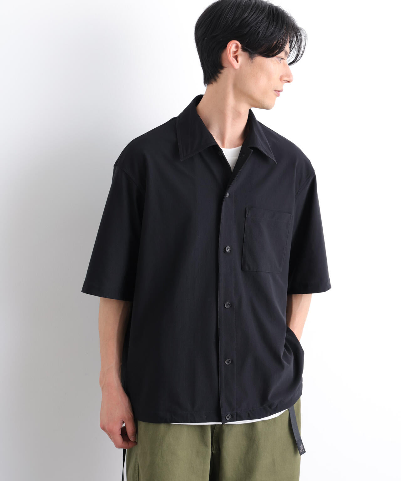 180cm　B:88 W:75 H:92 着用サイズ：L