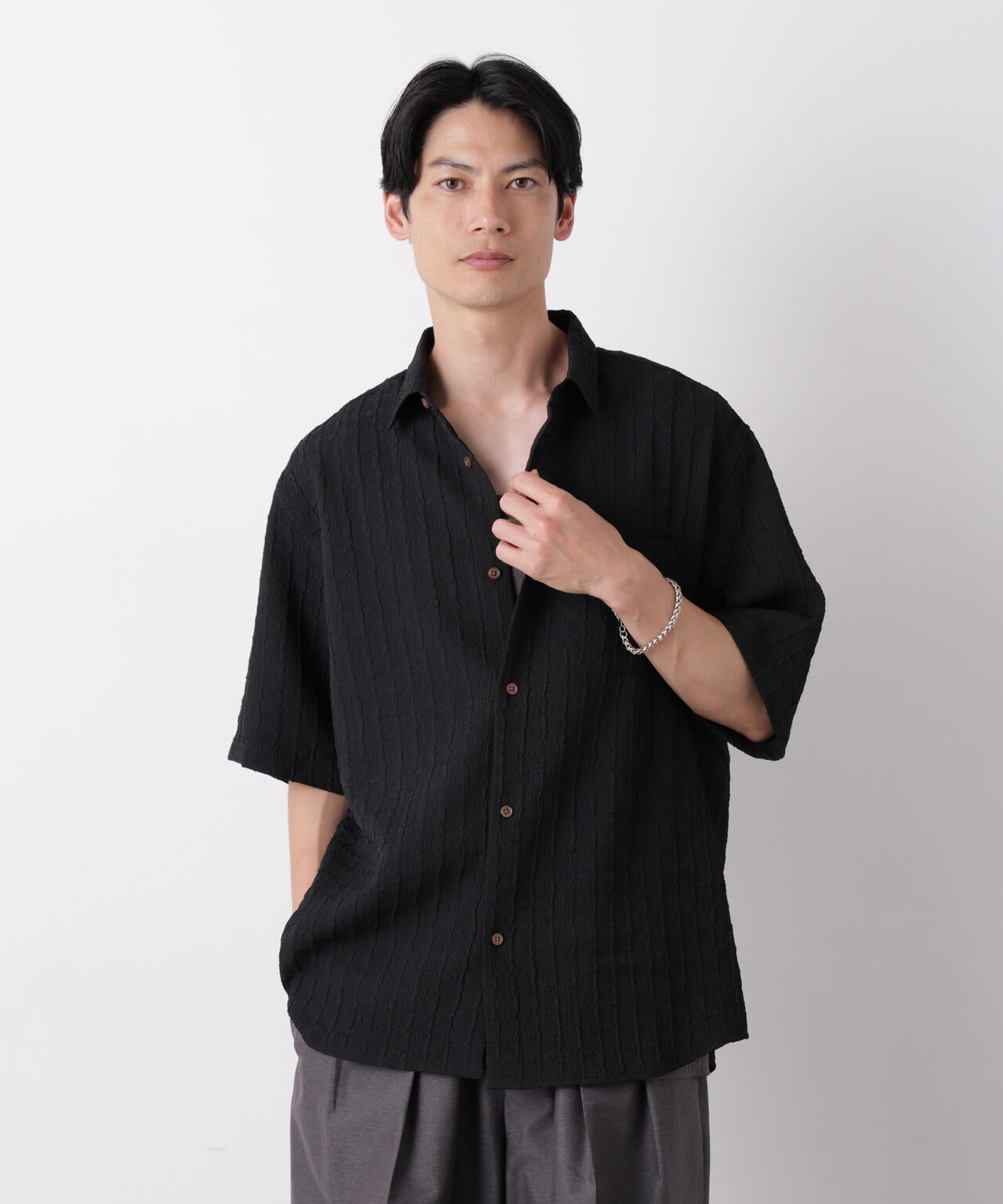180cm　B:88 W:75 H:92 着用サイズ：L