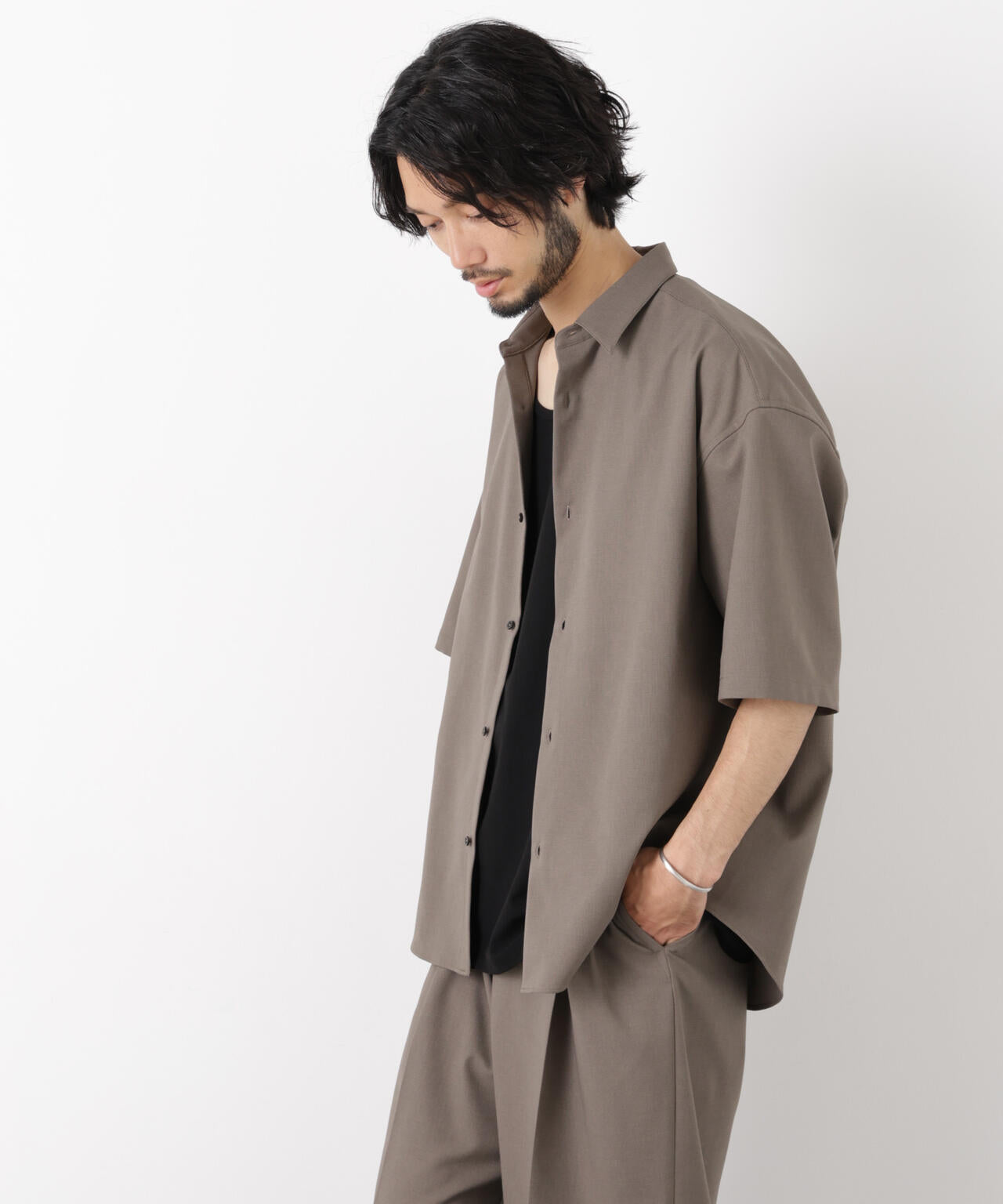 181cm　B:75 W:73 H:90 着用サイズ：L