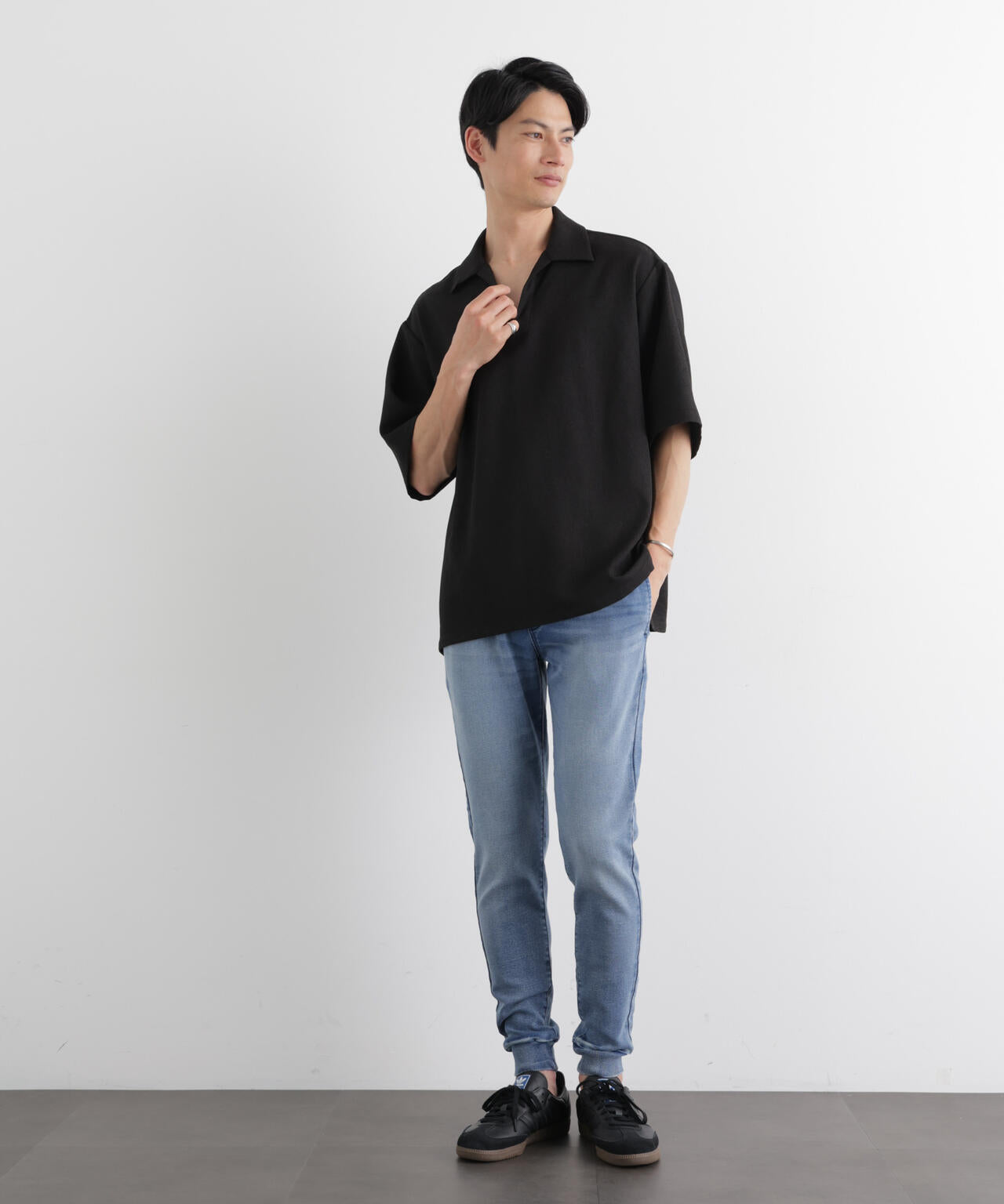 ｢Meaningful Continuity｣ ストレッチデニムジョガーパンツ