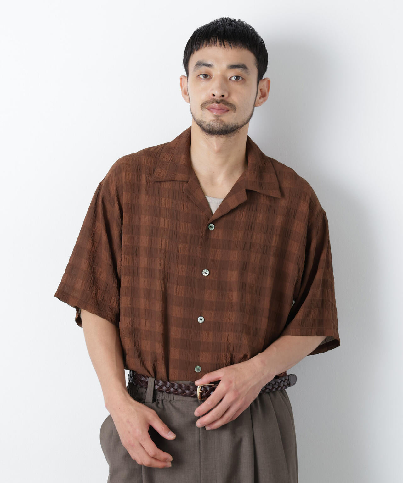 180cm　B:89 W:70 H:91 着用サイズ：L