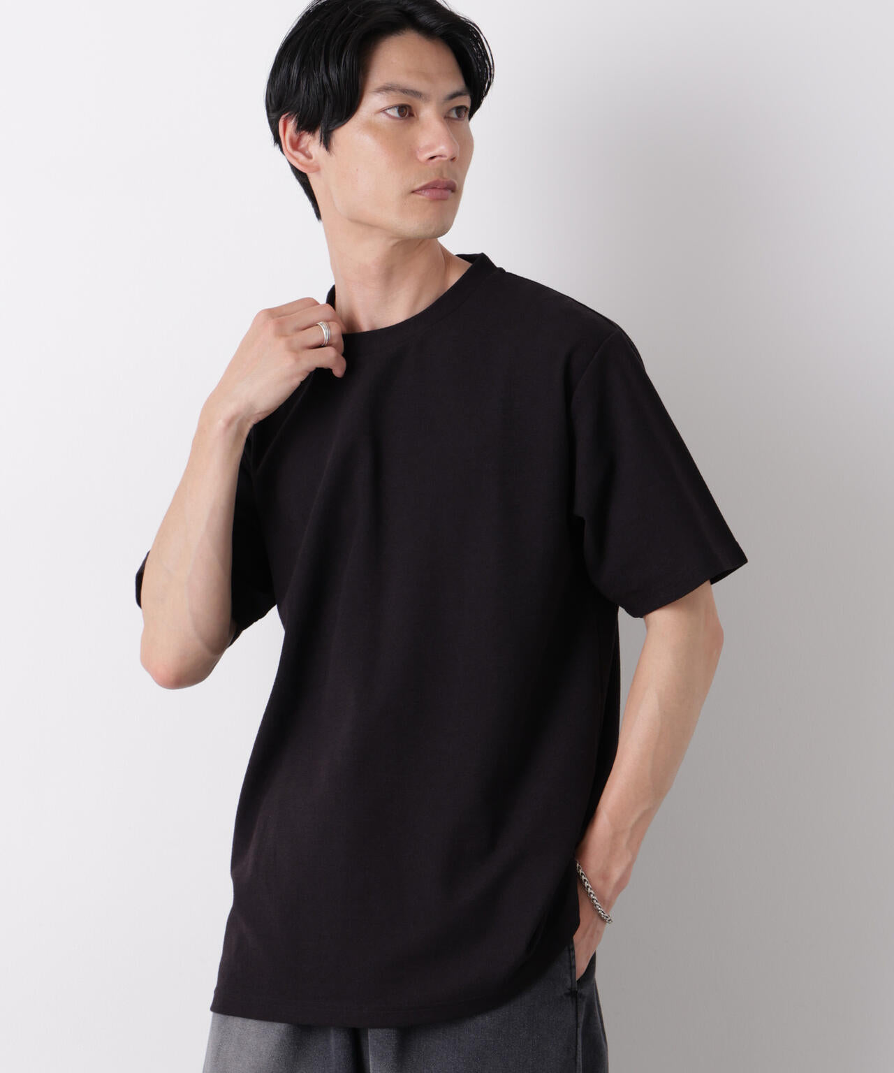 180cm　B:88 W:75 H:92 着用サイズ：L