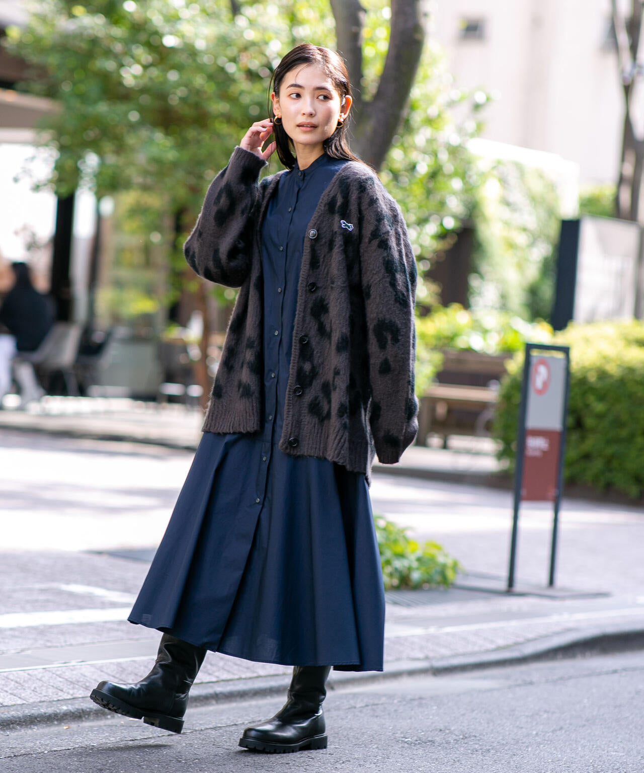 ヘムフレアバンドカラーシャツワンピース