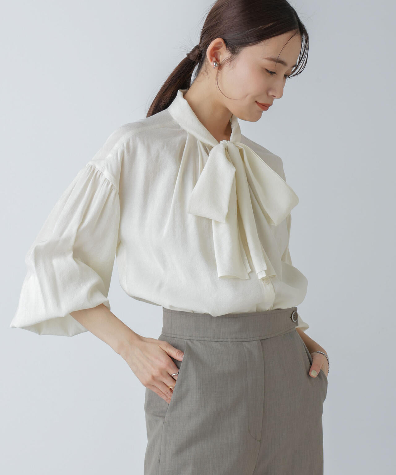 「星玲奈×NANO universe」ジョーゼットボータイブラウス