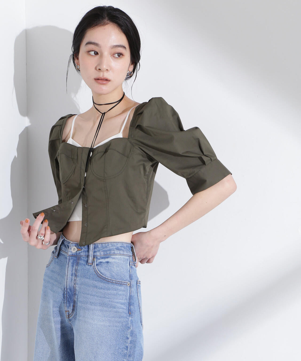パフスリーブビスチェトップス