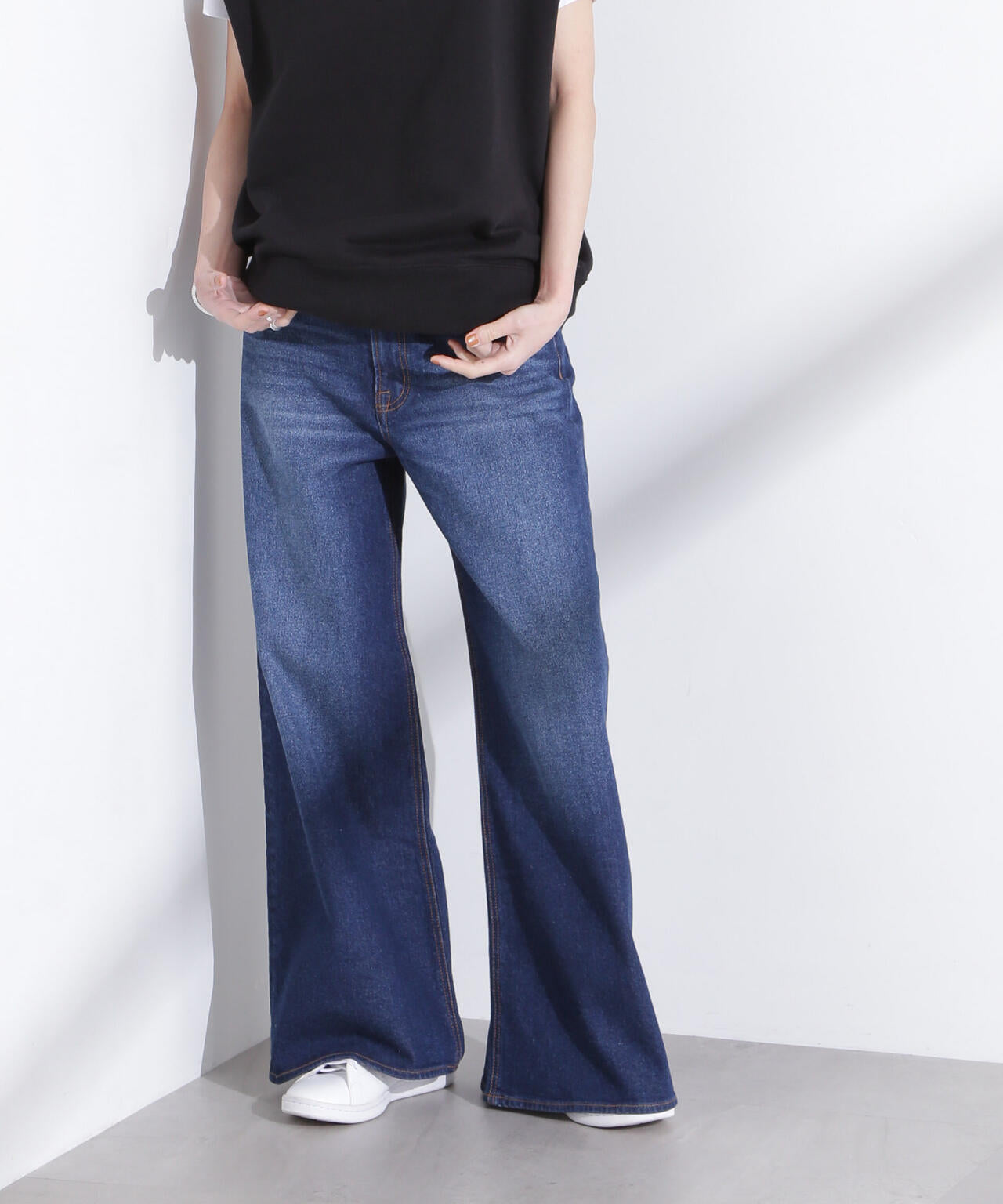 「MC」”TIMELESS　WARDROBE”ワイドフィットデニム