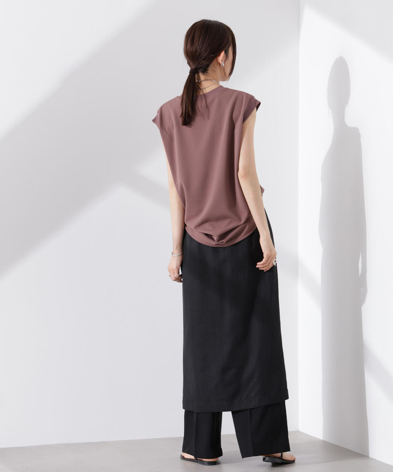 カットジョーゼットノースリーブTシャツ