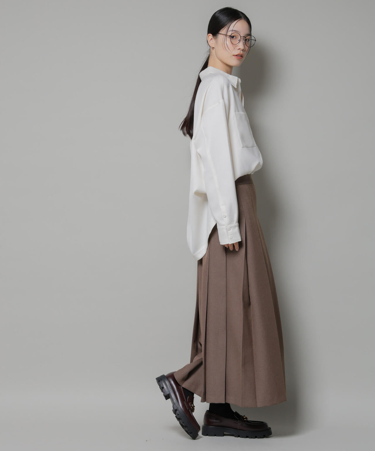 ワイドプリーツロングスカート