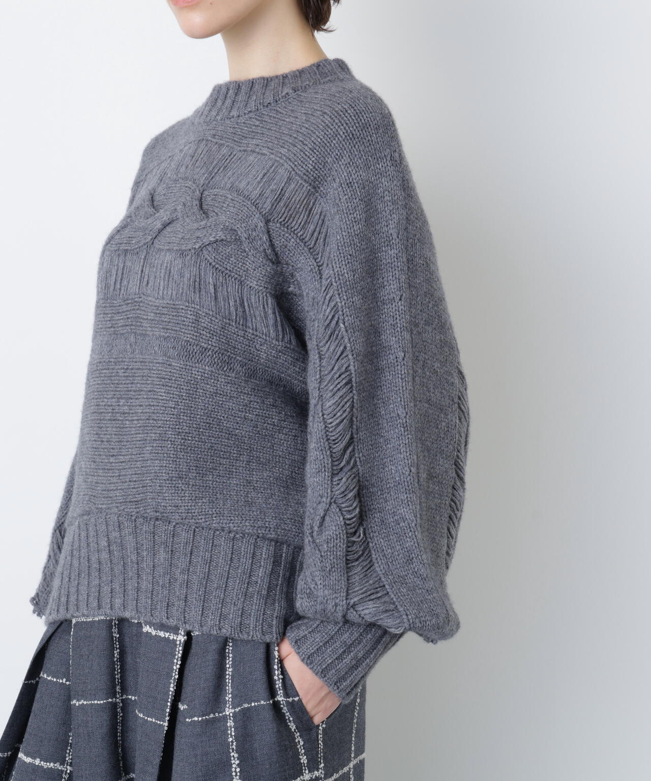 ウールカシミヤケーブルニット