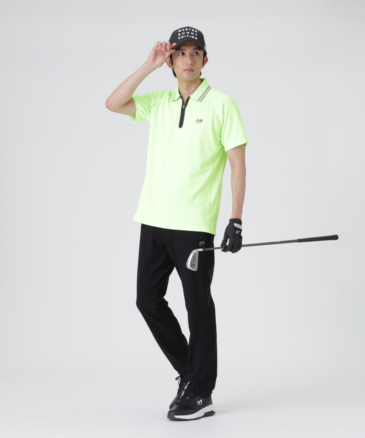 H:182cm/C:93/W:77/H:91 着用サイズ：5