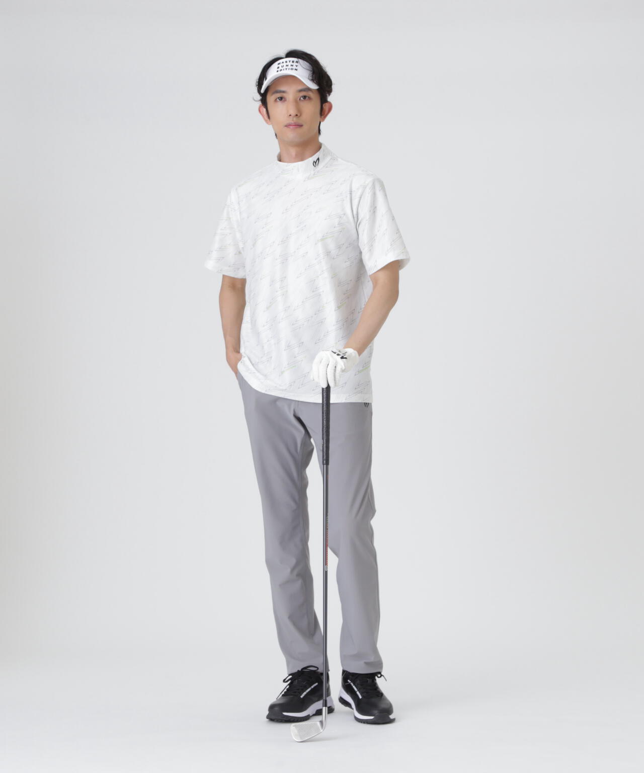 H:182cm/C:93/W:77/H:91 着用サイズ：5