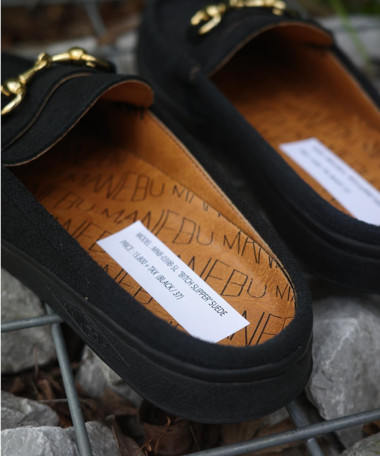 MANEBU/マネブ　BITCH SLIPPER SUEDE　ビットローファースリッパ　スエード　ユニセックス
