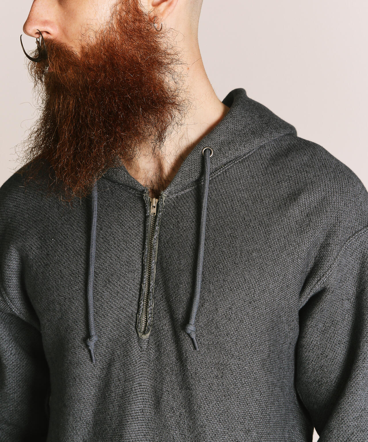 SALT AND PEPPER HALF ZIP HOODED SWEAT/ソルトアンドペッパー ハーフジップ パーカー